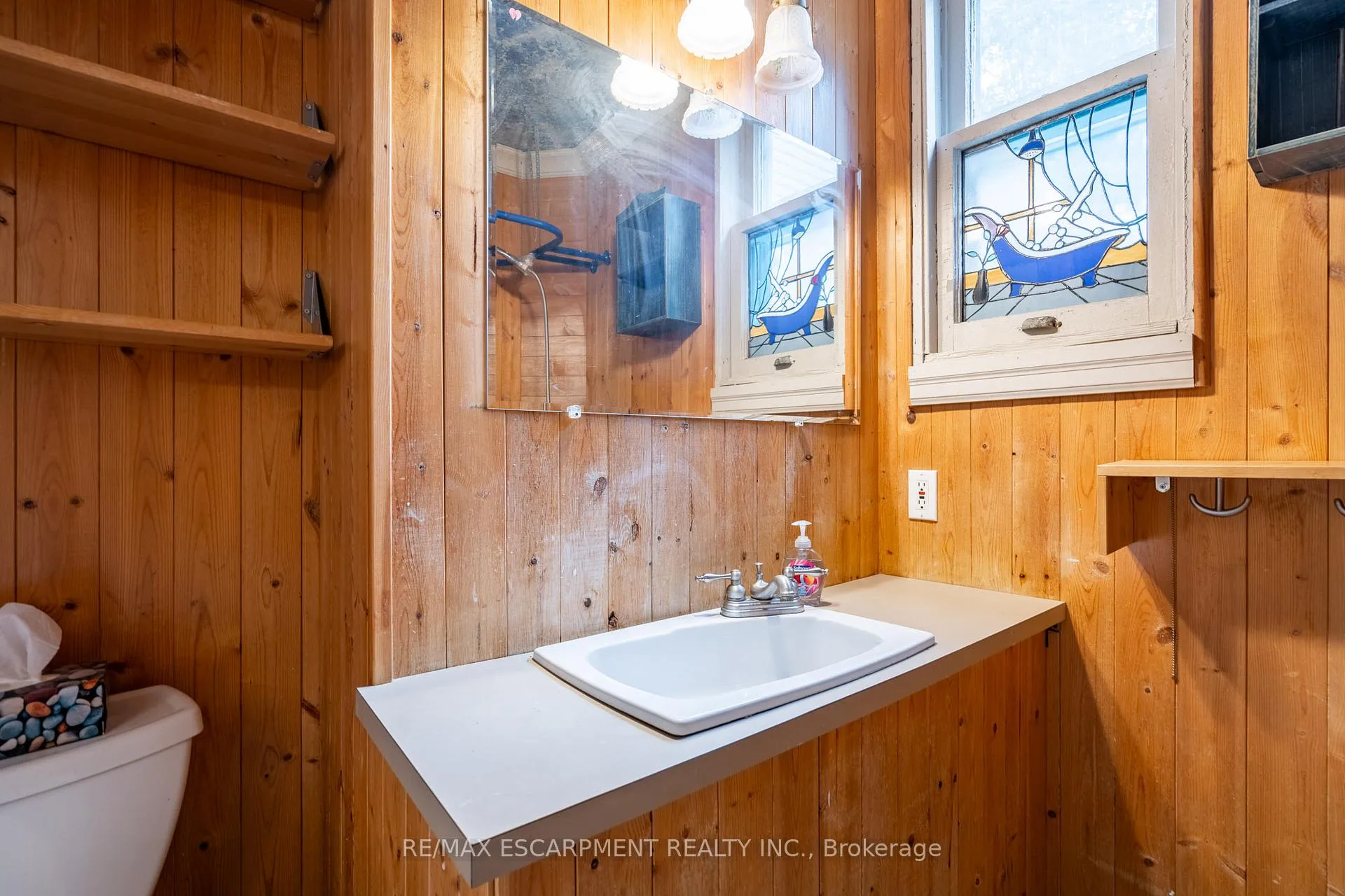 Photo 14 of 49 Jones Street, Hamilton, Strathcona — HOMEH