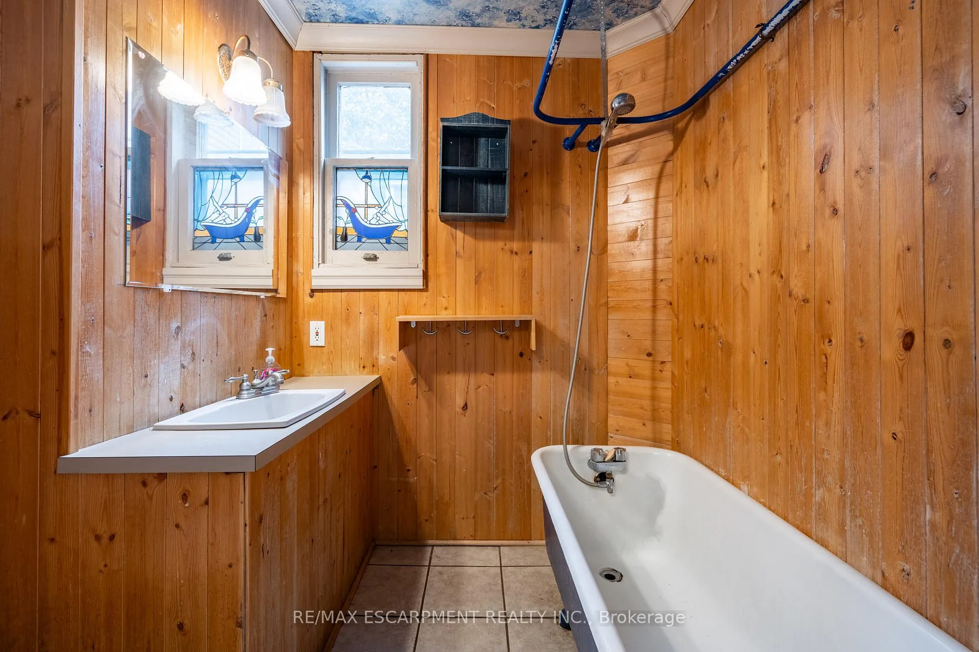 Photo 15 of 49 Jones Street, Hamilton, Strathcona — HOMEH