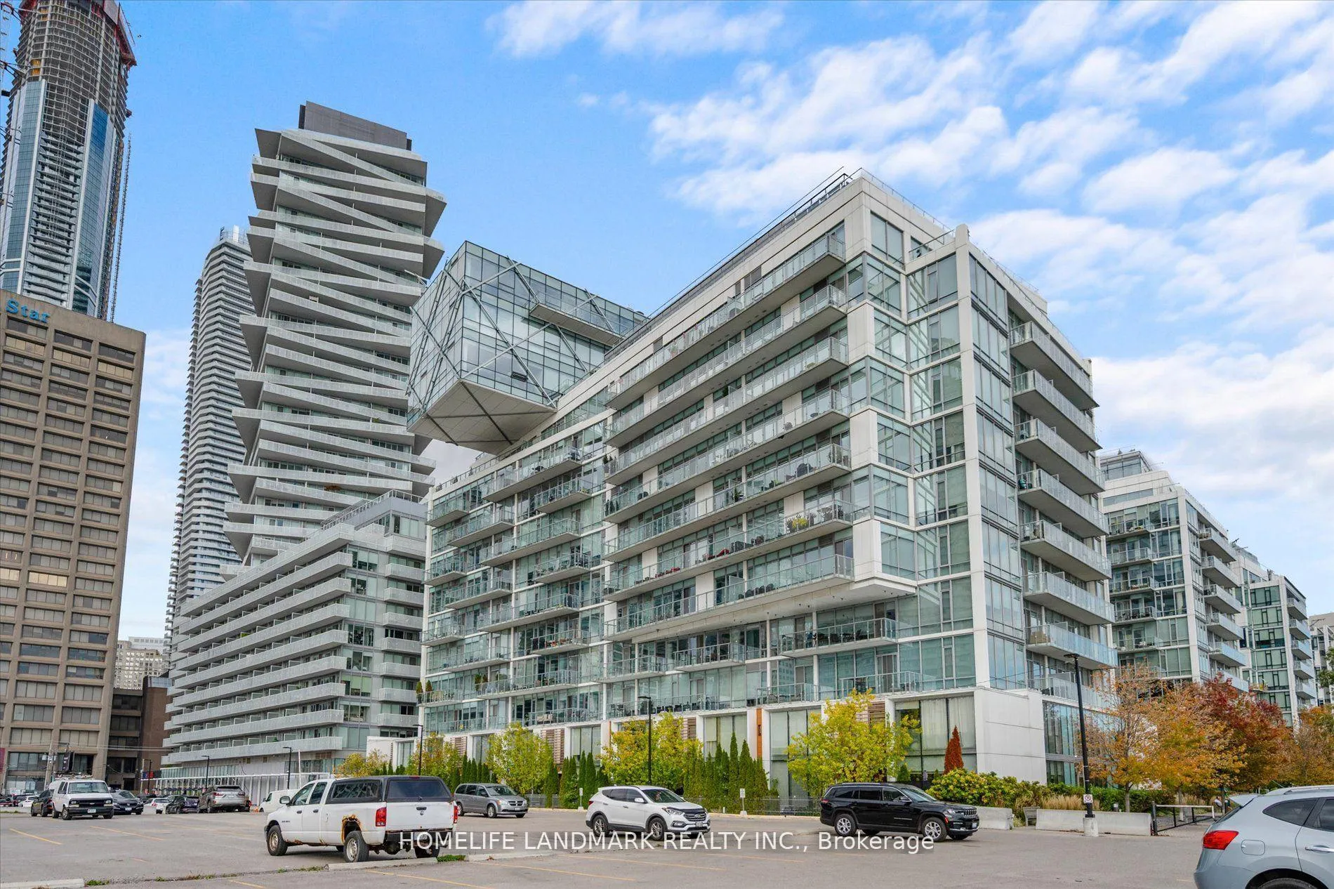 Front of Unit TH102, 29 Queens Quay E