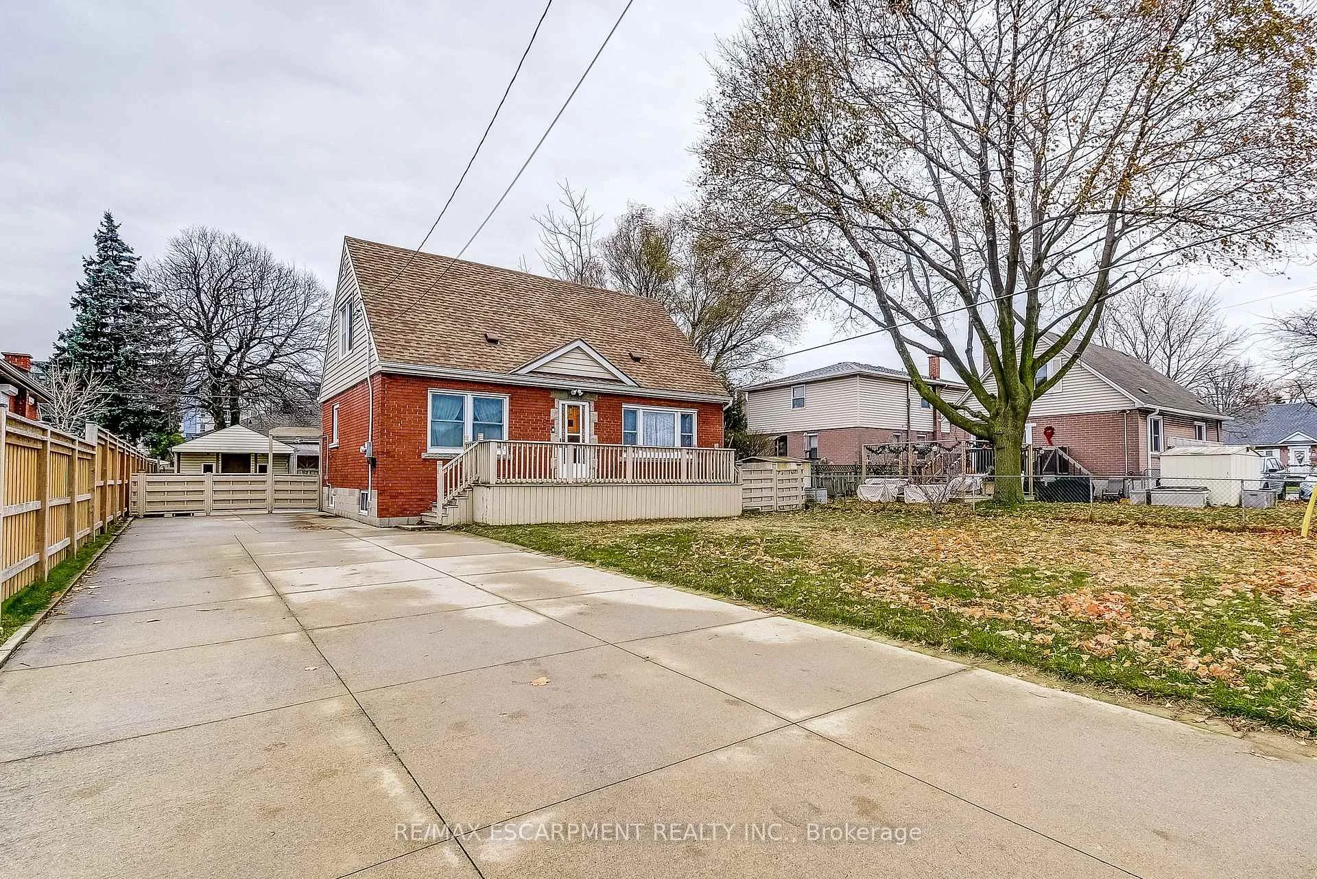 Photo 3 of 8 Bromley Road, Hamilton, Hill Park — HOMEH