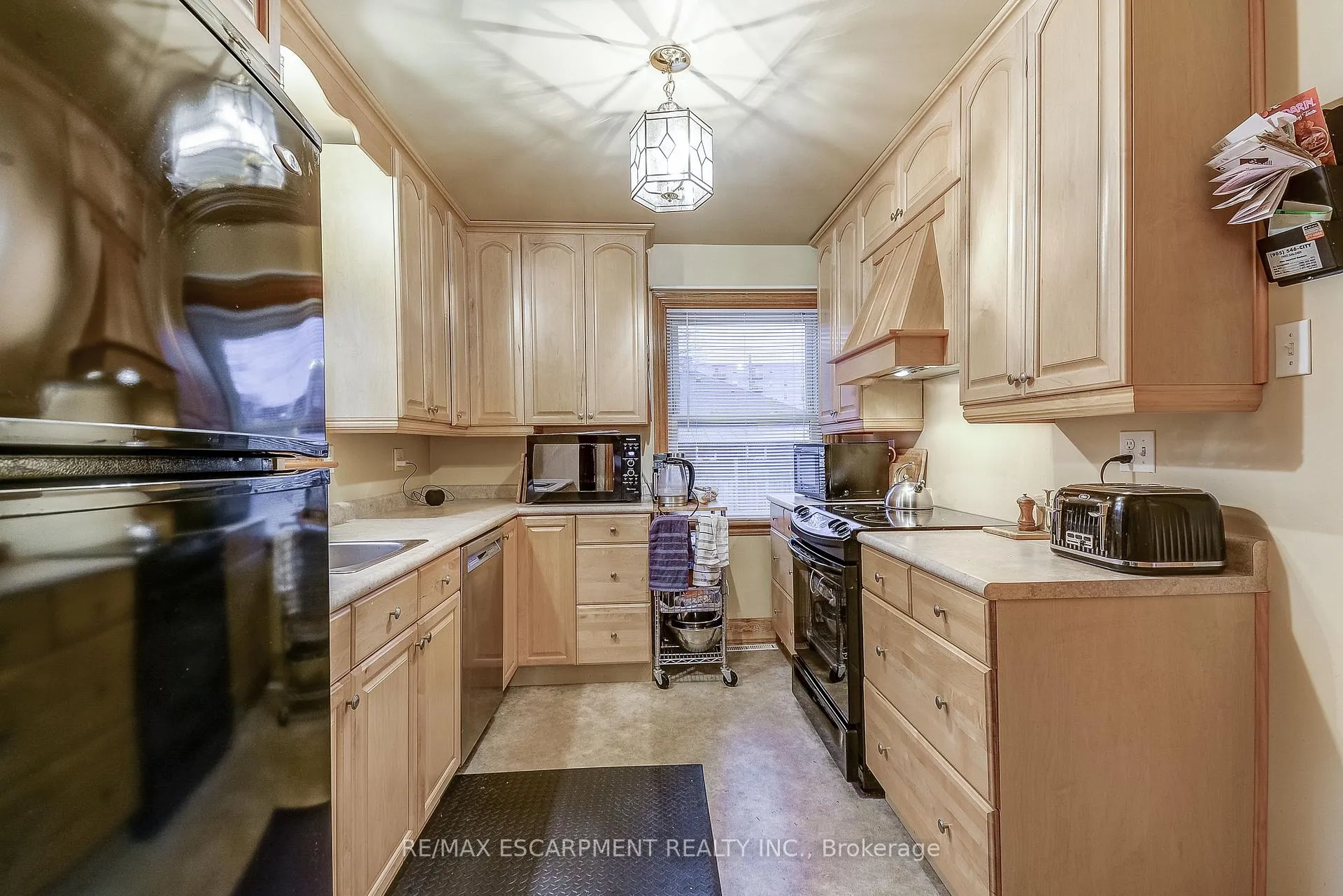 Photo 13 of 8 Bromley Road, Hamilton, Hill Park — HOMEH