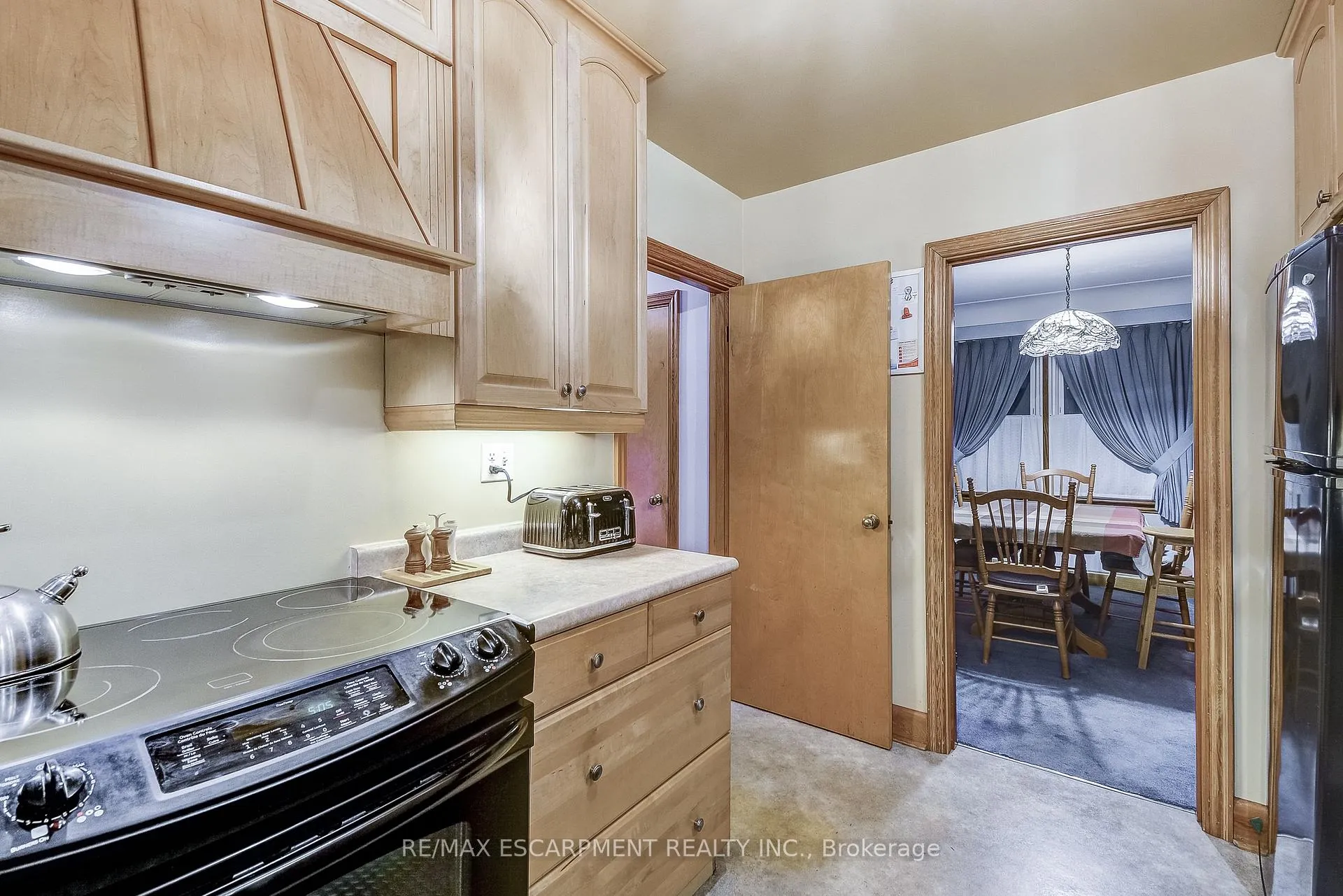 Photo 17 of 8 Bromley Road, Hamilton, Hill Park — HOMEH