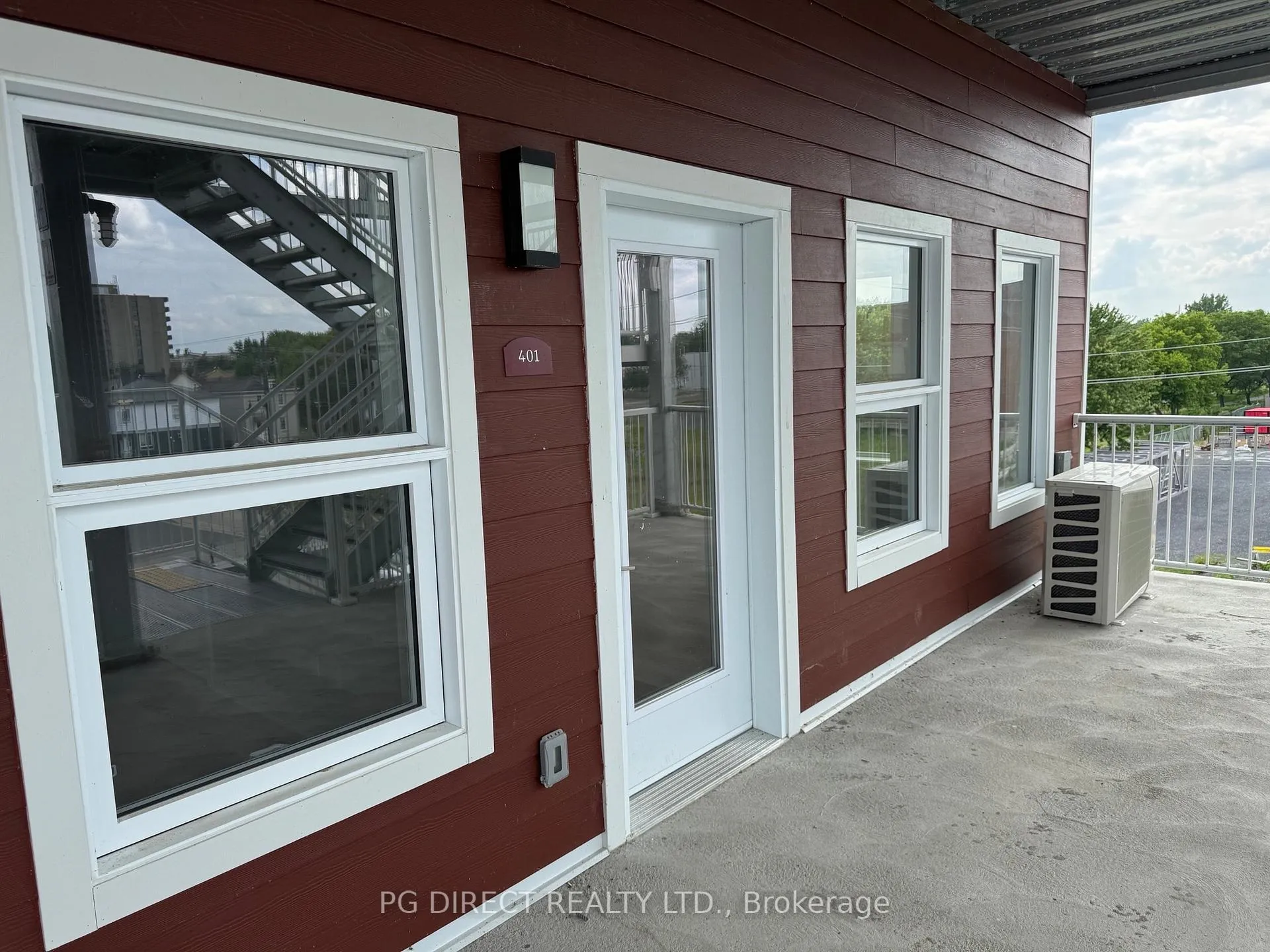 Photo 5 of Unit 501, 150 Edward Street S, Cornwall — HOMEH
