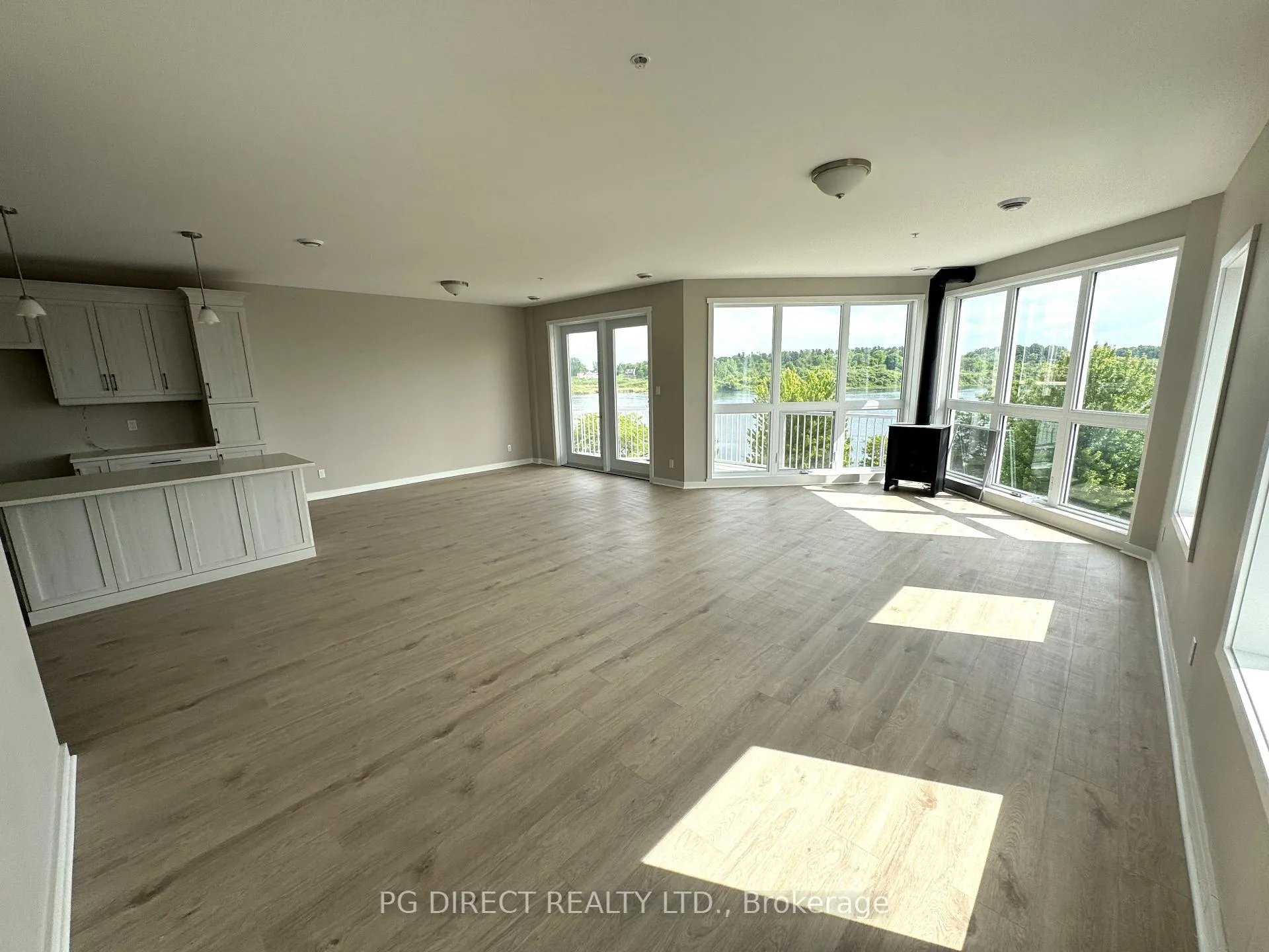 Photo 9 of Unit 501, 150 Edward Street S, Cornwall — HOMEH