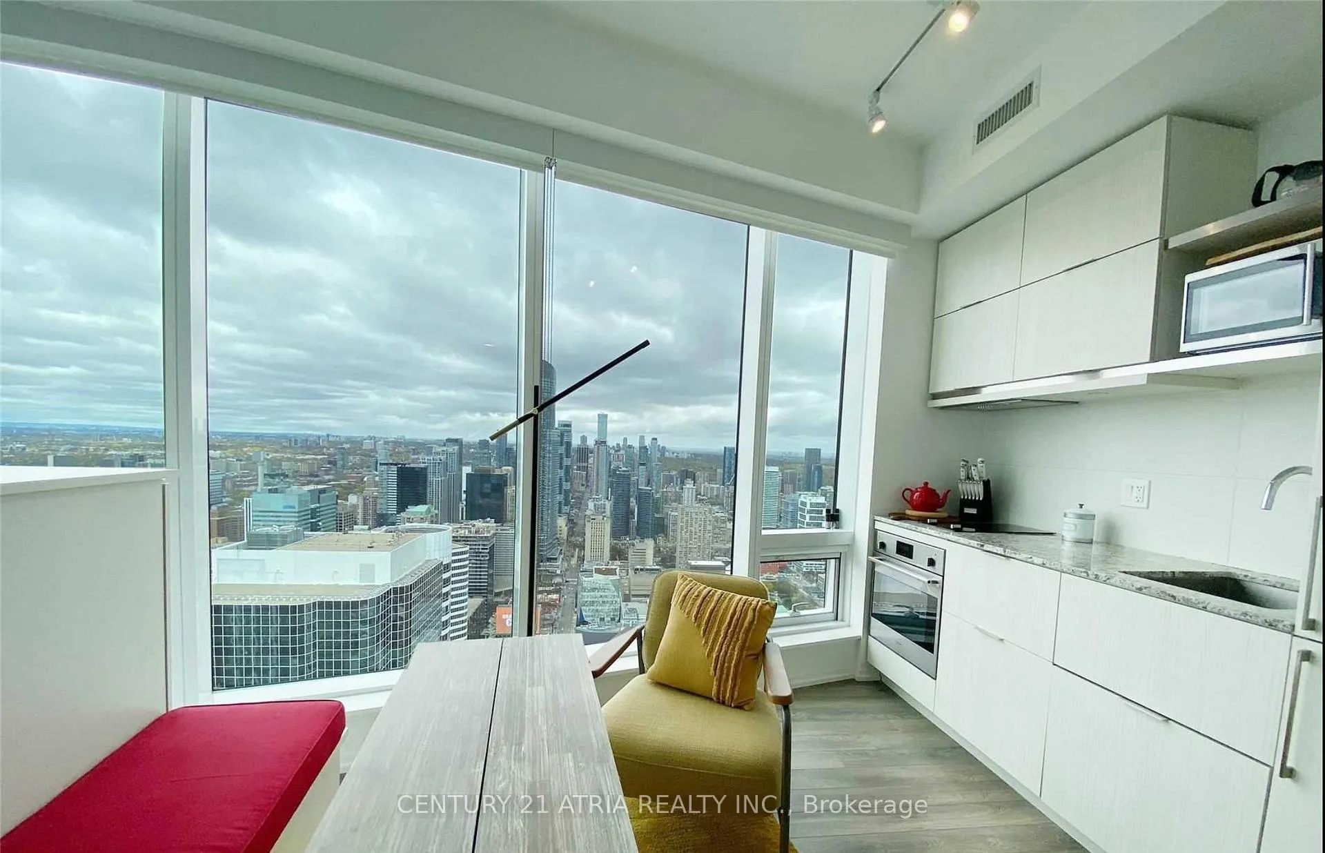 Photo 2 of Unit 5512, 197 Yonge Street, Toronto, Church-Yonge Corridor — HOMEH