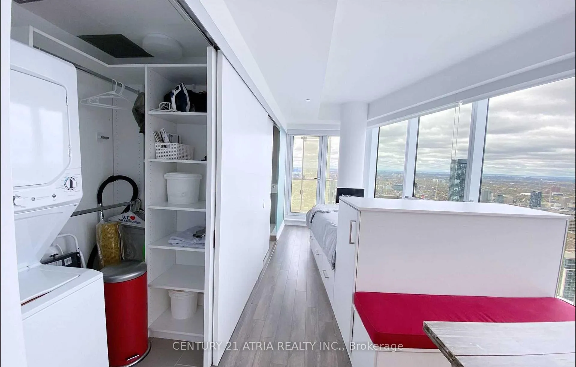 Photo 7 of Unit 5512, 197 Yonge Street, Toronto, Church-Yonge Corridor — HOMEH