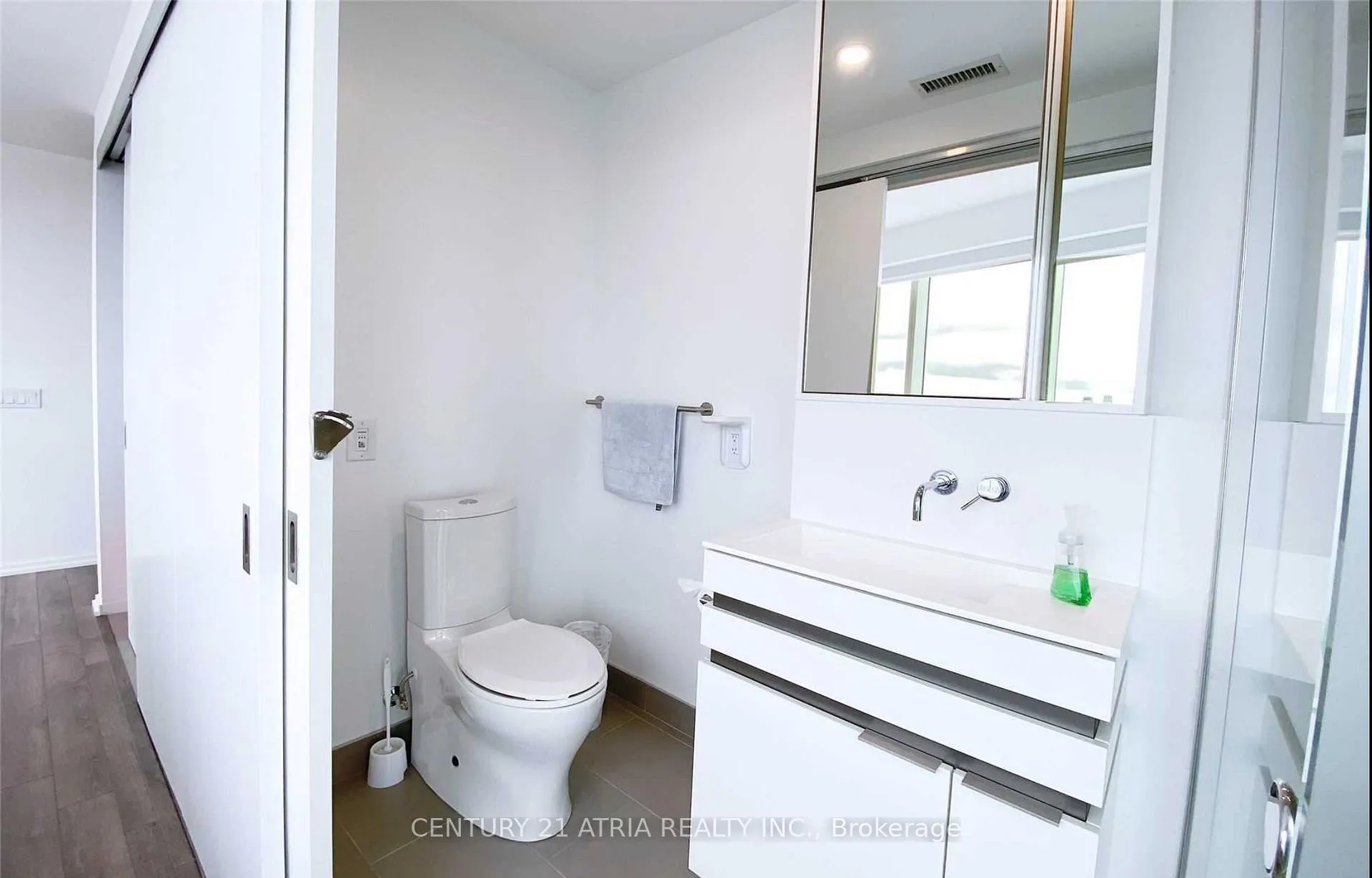 Photo 14 of Unit 5512, 197 Yonge Street, Toronto, Church-Yonge Corridor — HOMEH