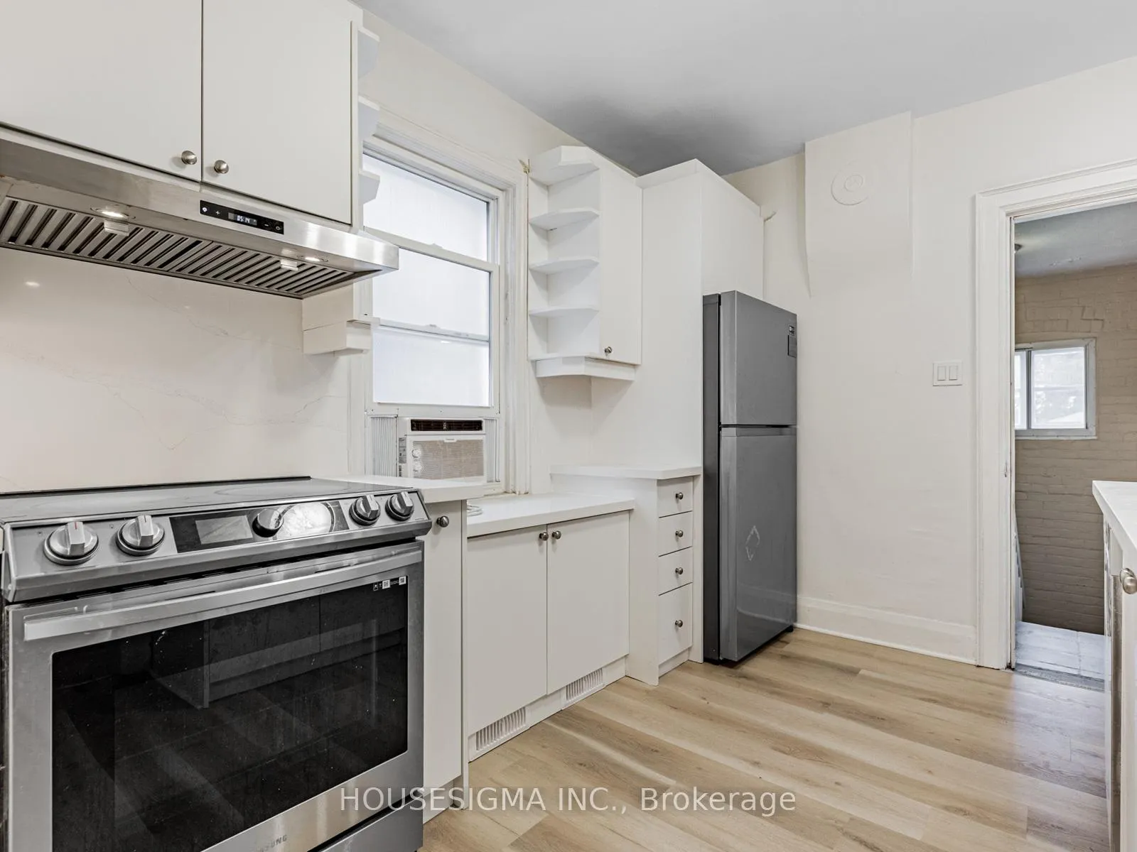 Photo 7 of 110 Duplex Avenue, Toronto, Yonge-Eglinton — HOMEH