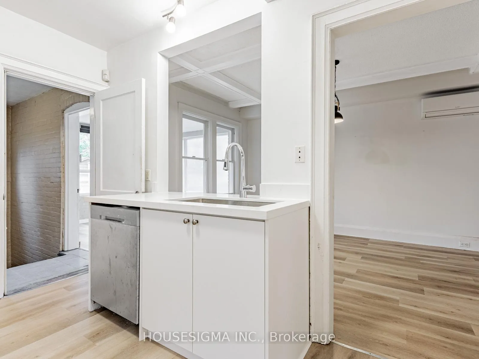 Photo 9 of 110 Duplex Avenue, Toronto, Yonge-Eglinton — HOMEH