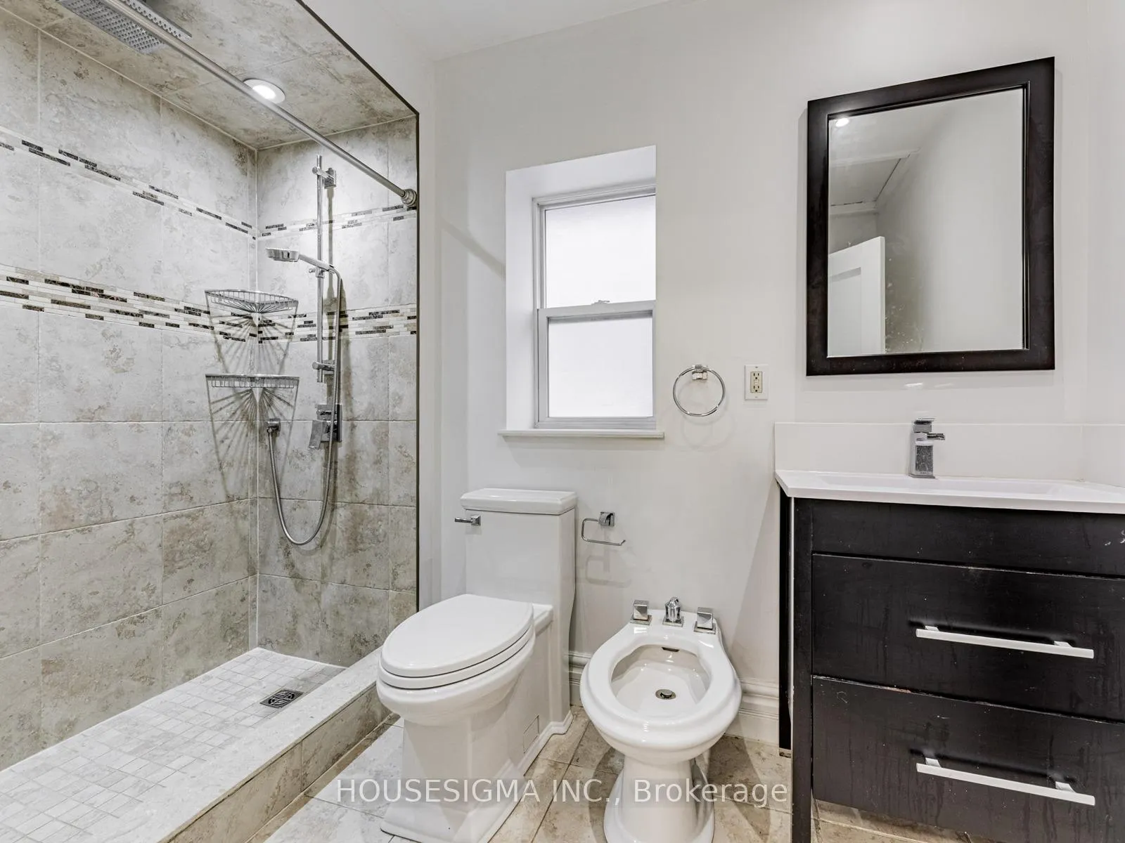 Photo 14 of 110 Duplex Avenue, Toronto, Yonge-Eglinton — HOMEH