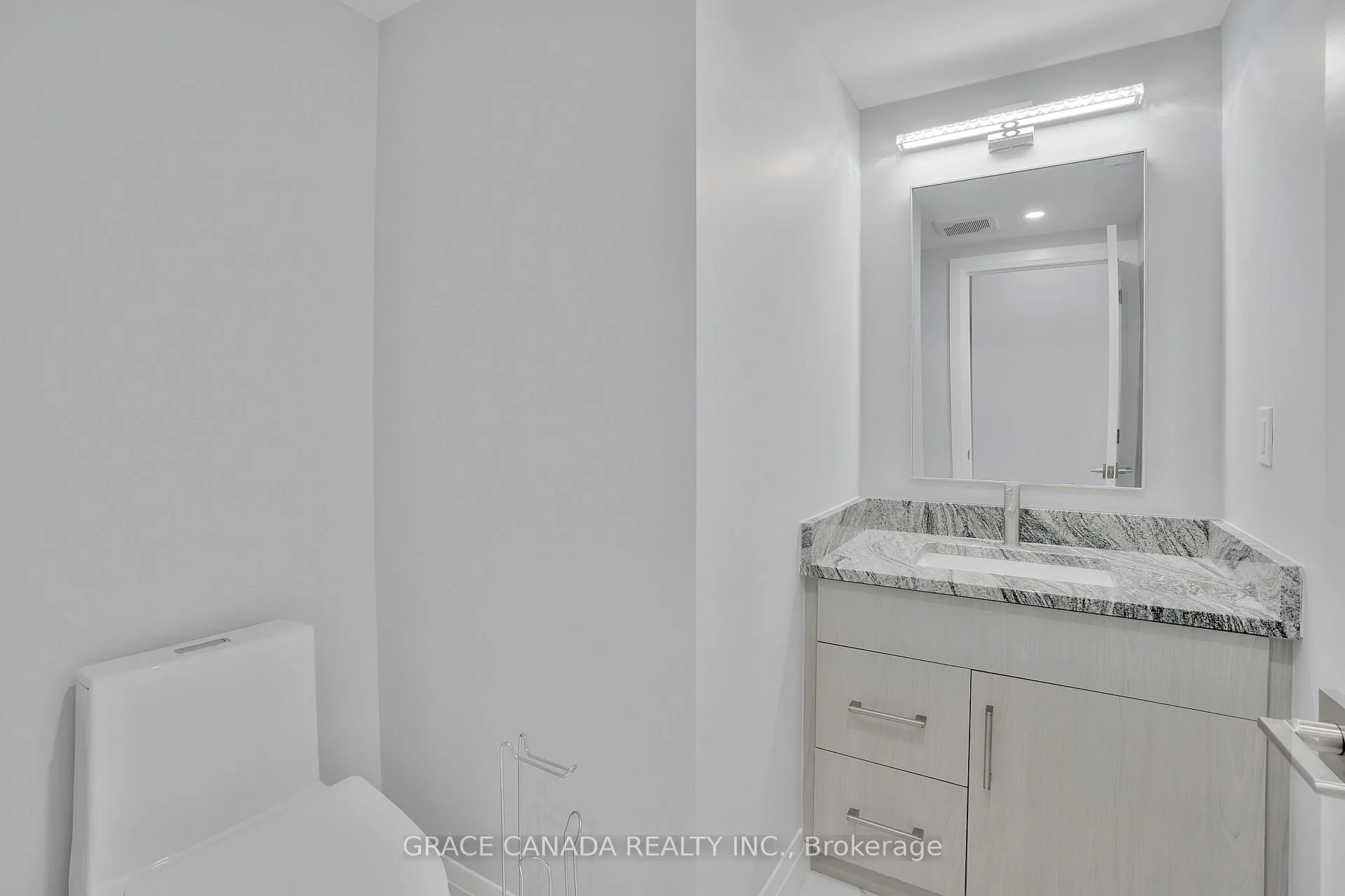 Photo 10 of Unit C, 1657 Windsor Avenue, Windsor — HOMEH