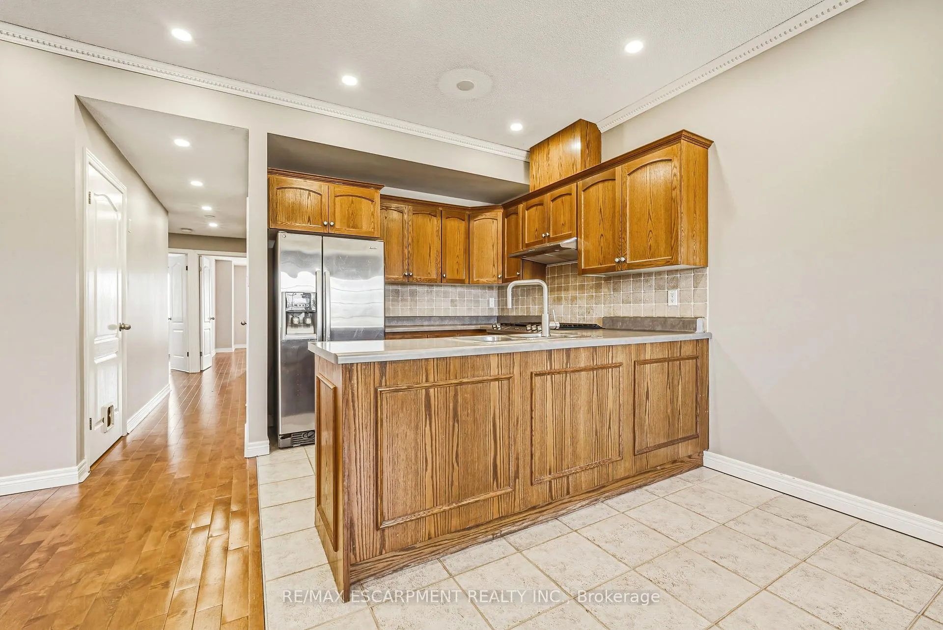 Photo 9 of Unit 14, 2 Harbour Drive, Hamilton, Lakeshore — HOMEH
