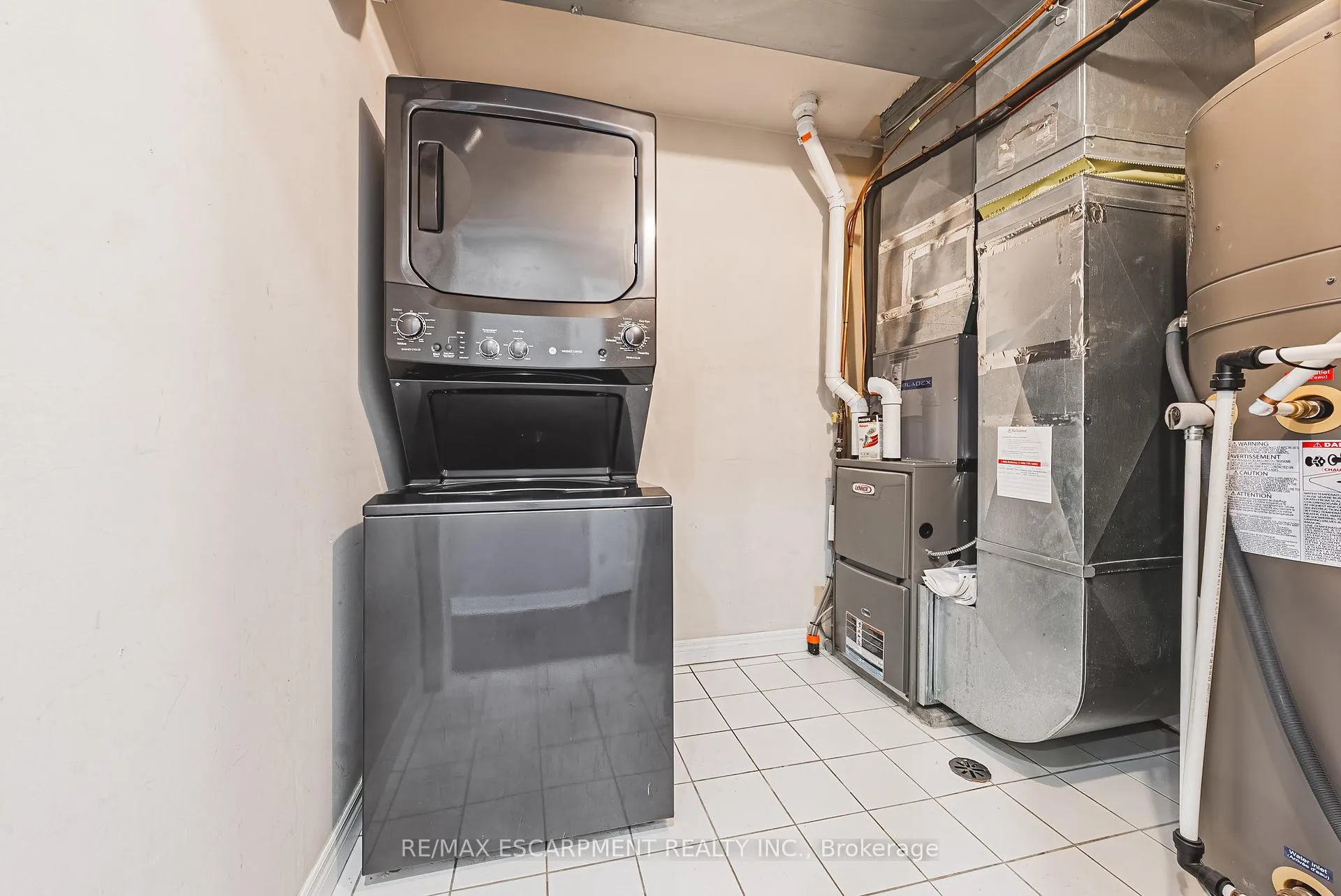 Photo 21 of Unit 14, 2 Harbour Drive, Hamilton, Lakeshore — HOMEH