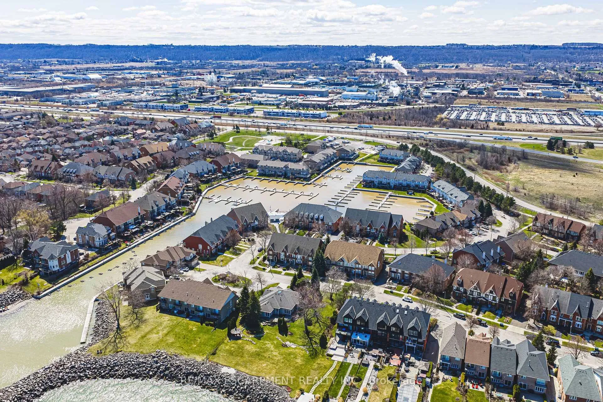 Photo 27 of Unit 14, 2 Harbour Drive, Hamilton, Lakeshore — HOMEH
