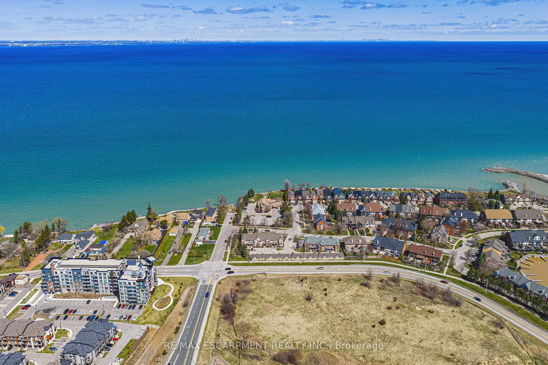 Photo 29 of Unit 14, 2 Harbour Drive, Hamilton, Lakeshore — HOMEH