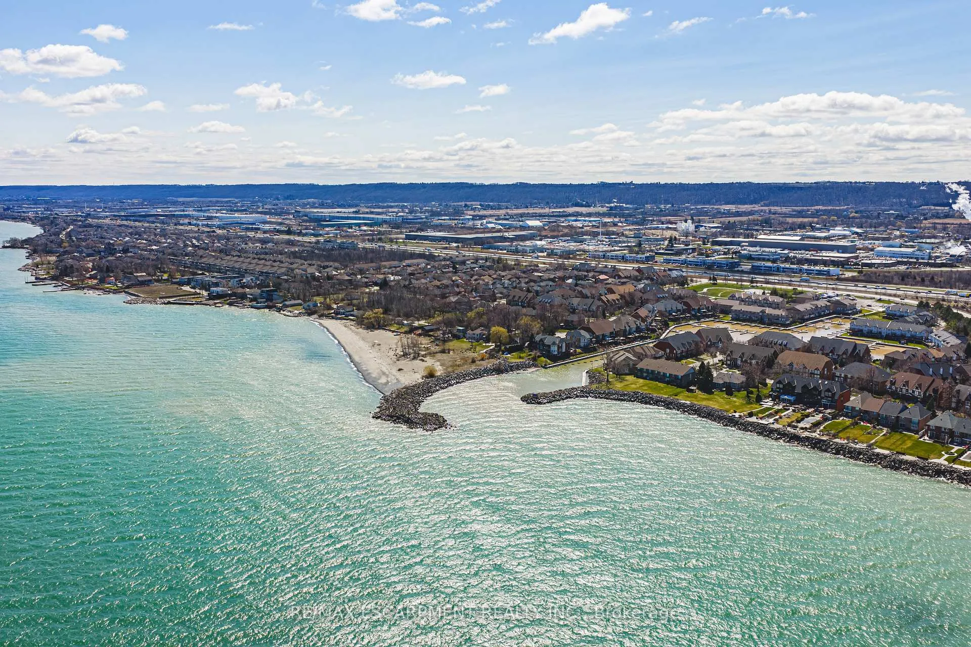Photo 33 of Unit 14, 2 Harbour Drive, Hamilton, Lakeshore — HOMEH