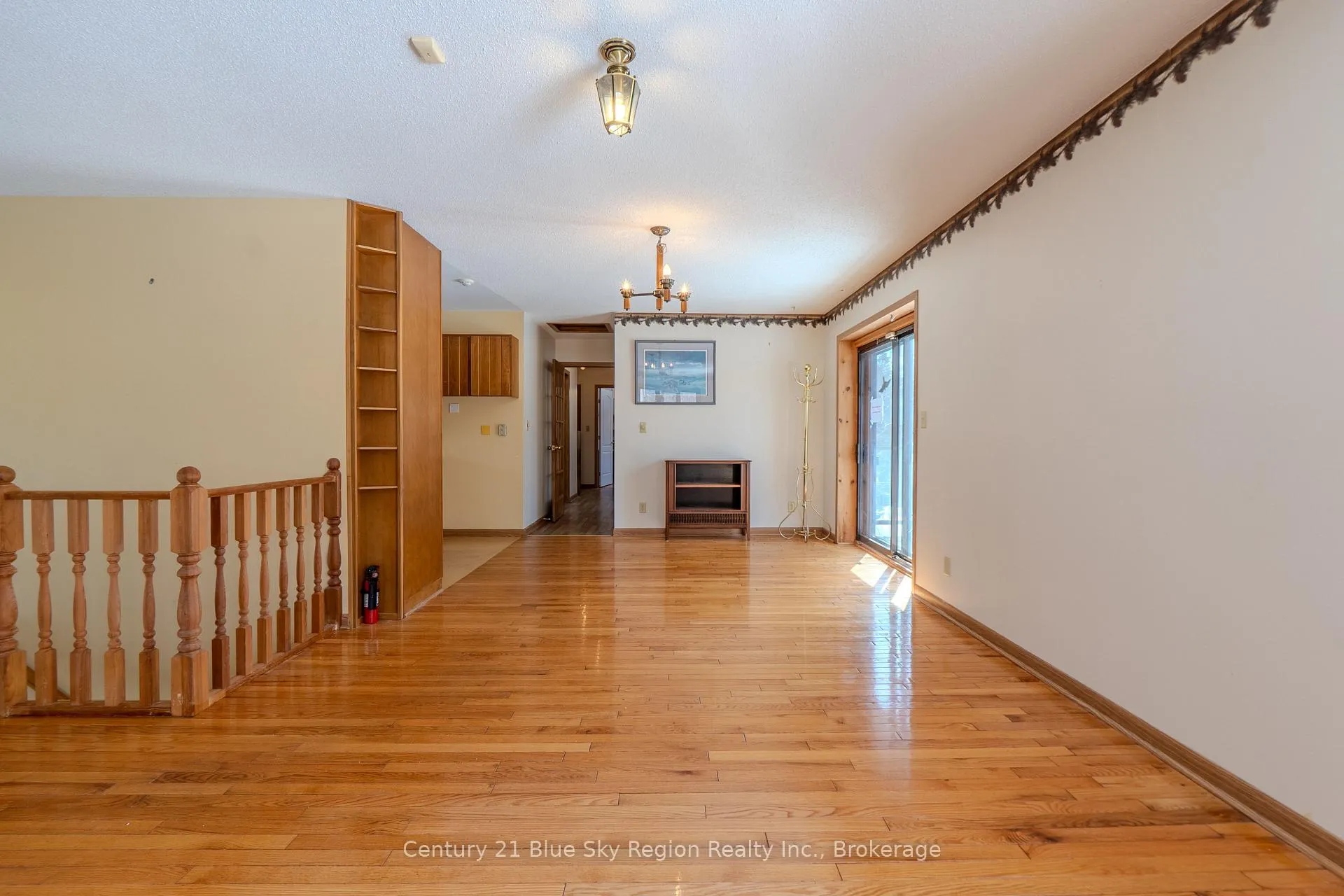 Photo 18 of 55 Chadbourne Drive, North Bay, Airport — HOMEH