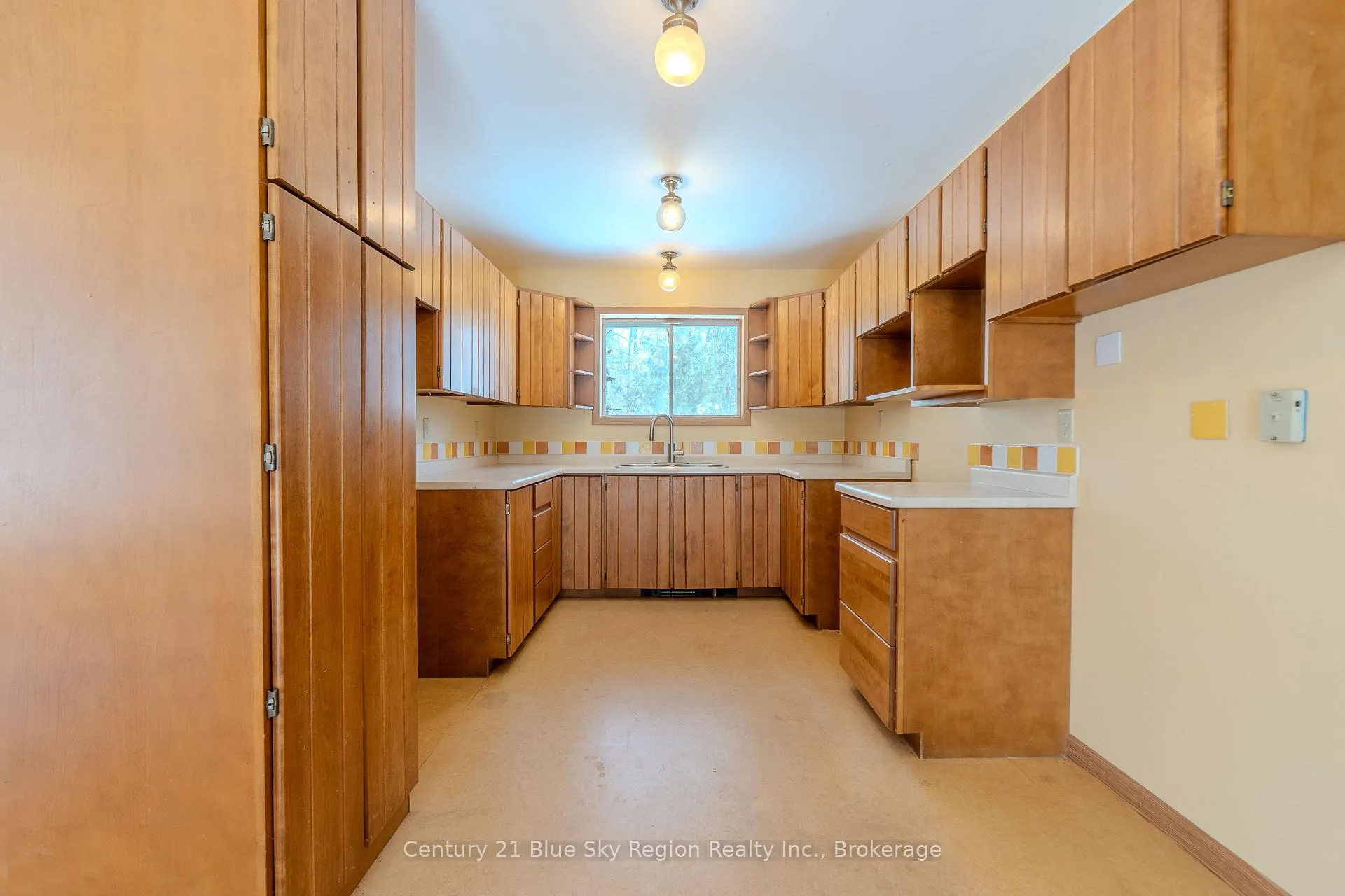 Photo 19 of 55 Chadbourne Drive, North Bay, Airport — HOMEH