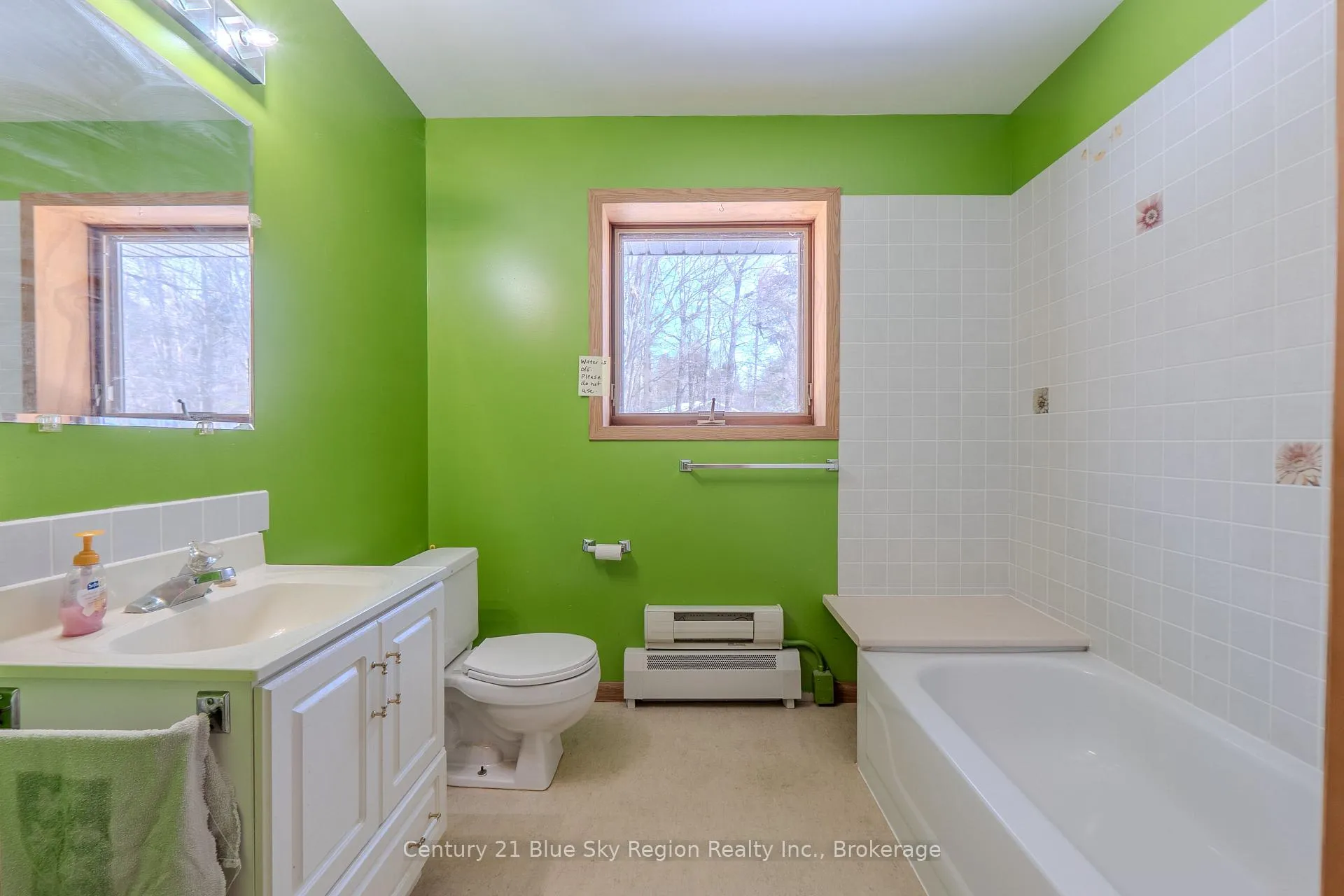 Photo 32 of 55 Chadbourne Drive, North Bay, Airport — HOMEH