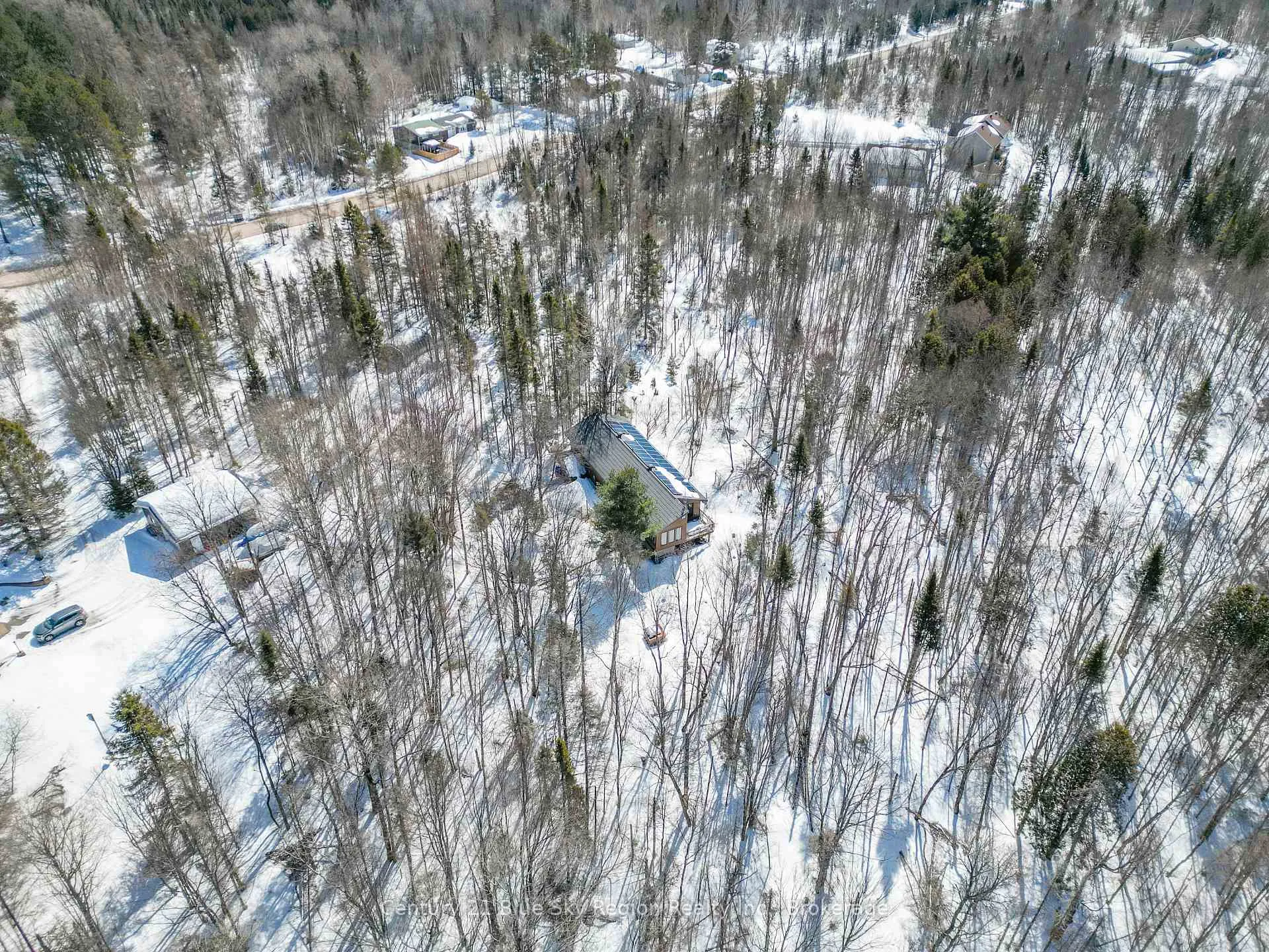 Photo 48 of 55 Chadbourne Drive, North Bay, Airport — HOMEH