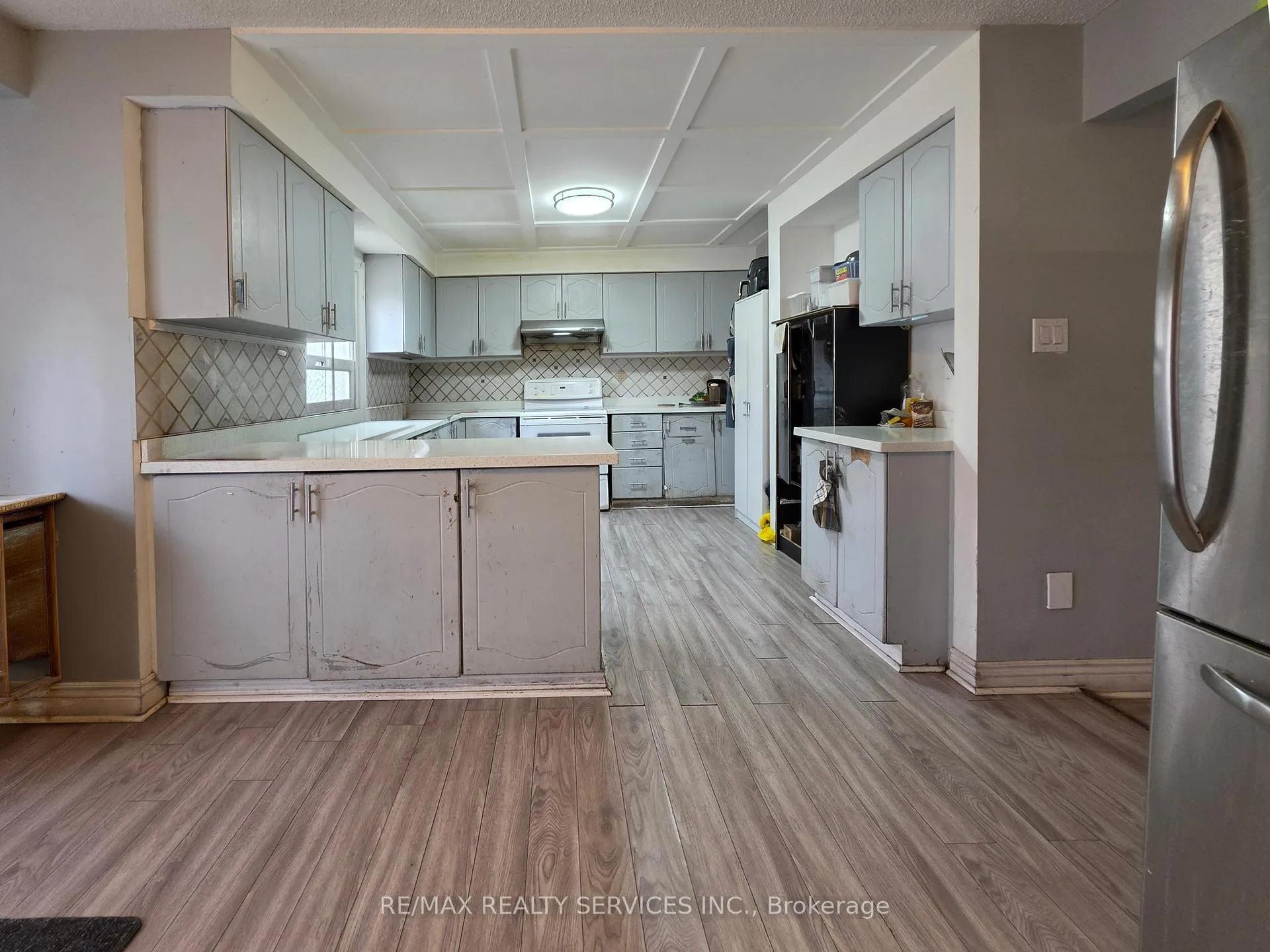 Photo 13 of 377 Mill Street S, Brampton, Brampton South — HOMEH