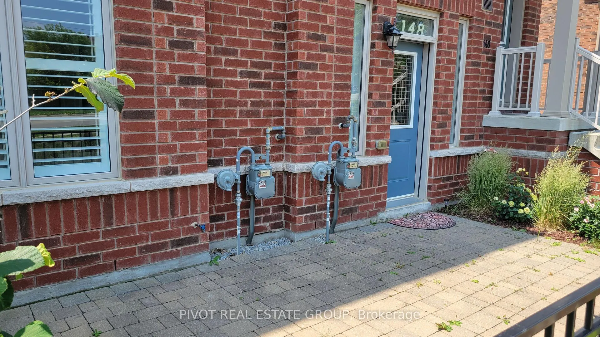 Photo 2 of Unit 23, 148 Watson Parkway N, Guelph, Grange Road — HOMEH