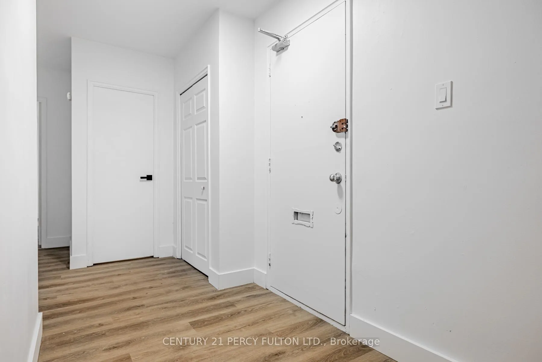 Photo 1 of Unit 702, 2 Park Vista Drive, Toronto, O'Connor-Parkview — HOMEH