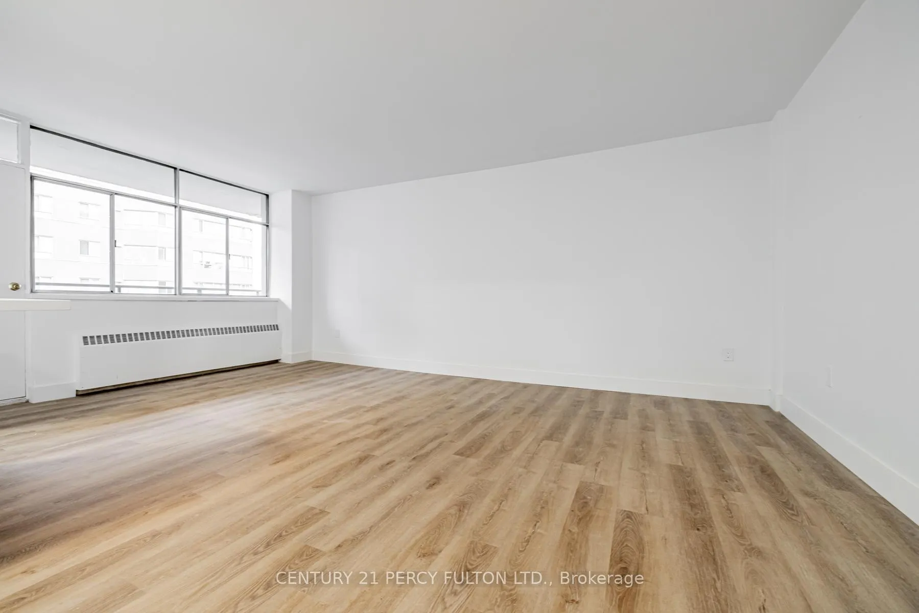 Photo 6 of Unit 702, 2 Park Vista Drive, Toronto, O'Connor-Parkview — HOMEH