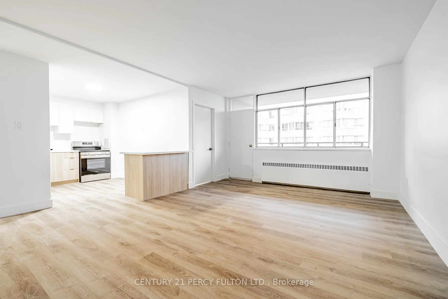 Photo 8 of Unit 702, 2 Park Vista Drive, Toronto, O'Connor-Parkview — HOMEH