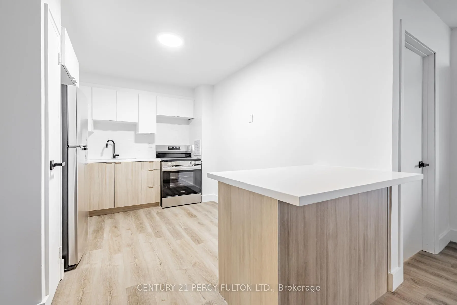 Photo 12 of Unit 702, 2 Park Vista Drive, Toronto, O'Connor-Parkview — HOMEH