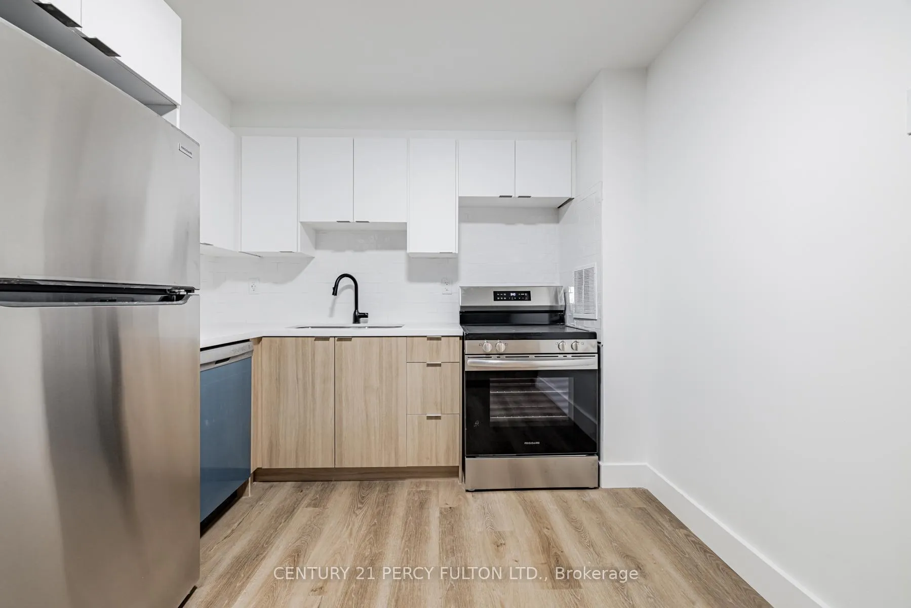 Photo 13 of Unit 702, 2 Park Vista Drive, Toronto, O'Connor-Parkview — HOMEH