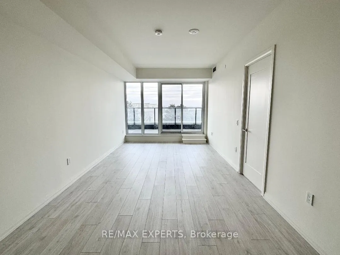 Photo 8 of Unit 221, 8960 Jane Street, Vaughan, Concord — HOMEH