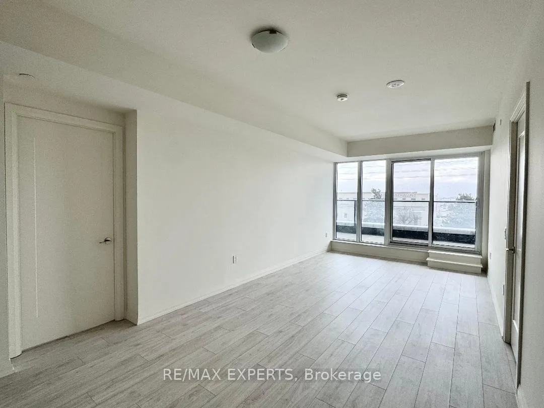 Photo 9 of Unit 221, 8960 Jane Street, Vaughan, Concord — HOMEH