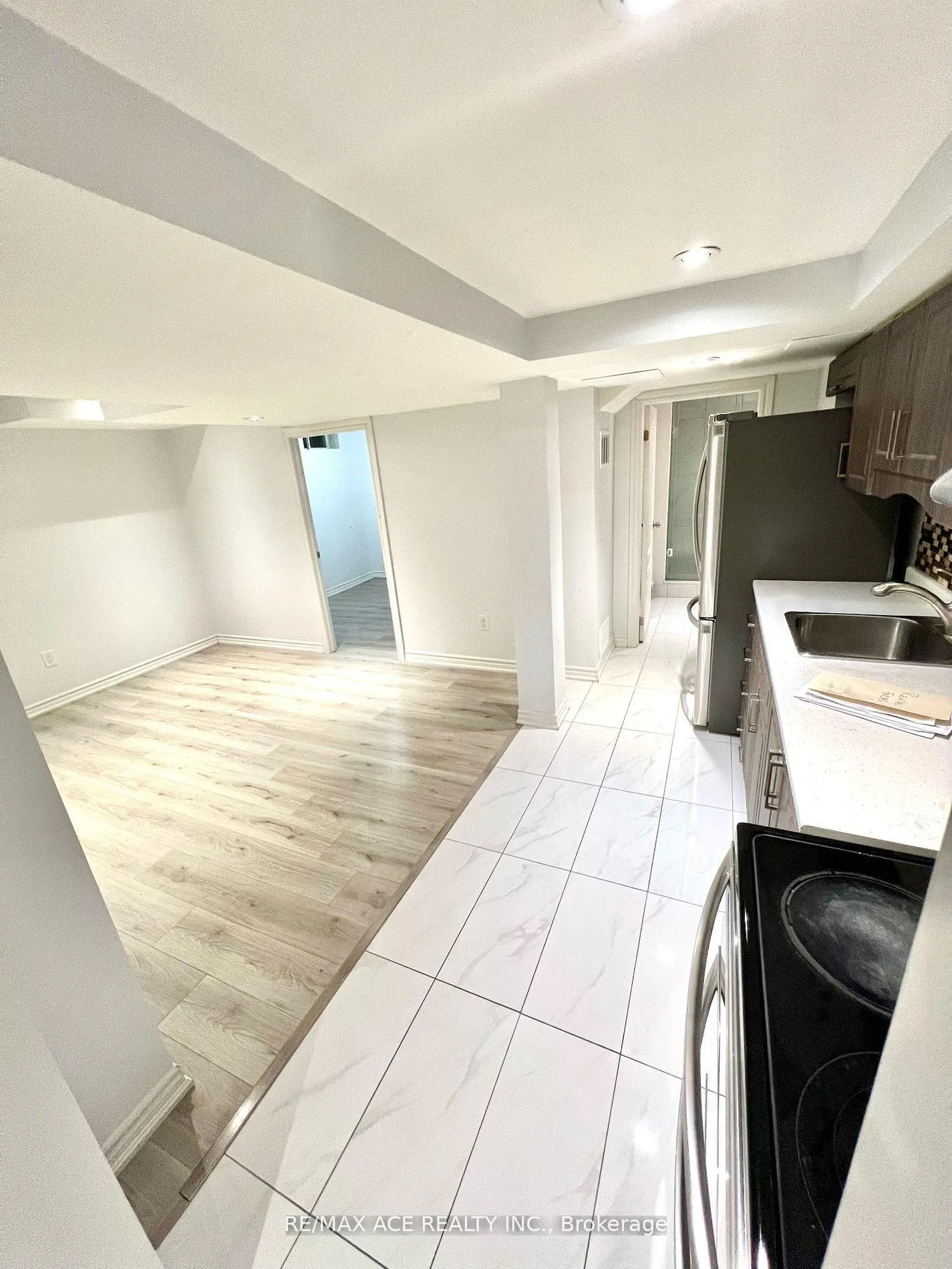 Photo 2 of Unit Bsmt, 39 Gorman Avenue, Vaughan, West Woodbridge — HOMEH