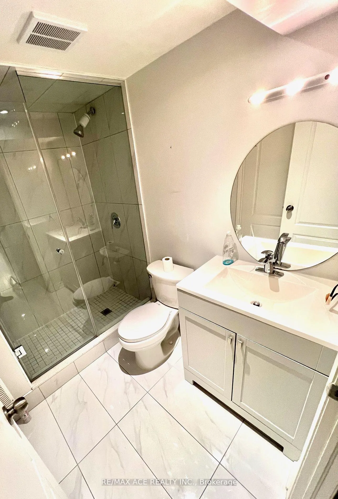 Photo 6 of Unit Bsmt, 39 Gorman Avenue, Vaughan, West Woodbridge — HOMEH