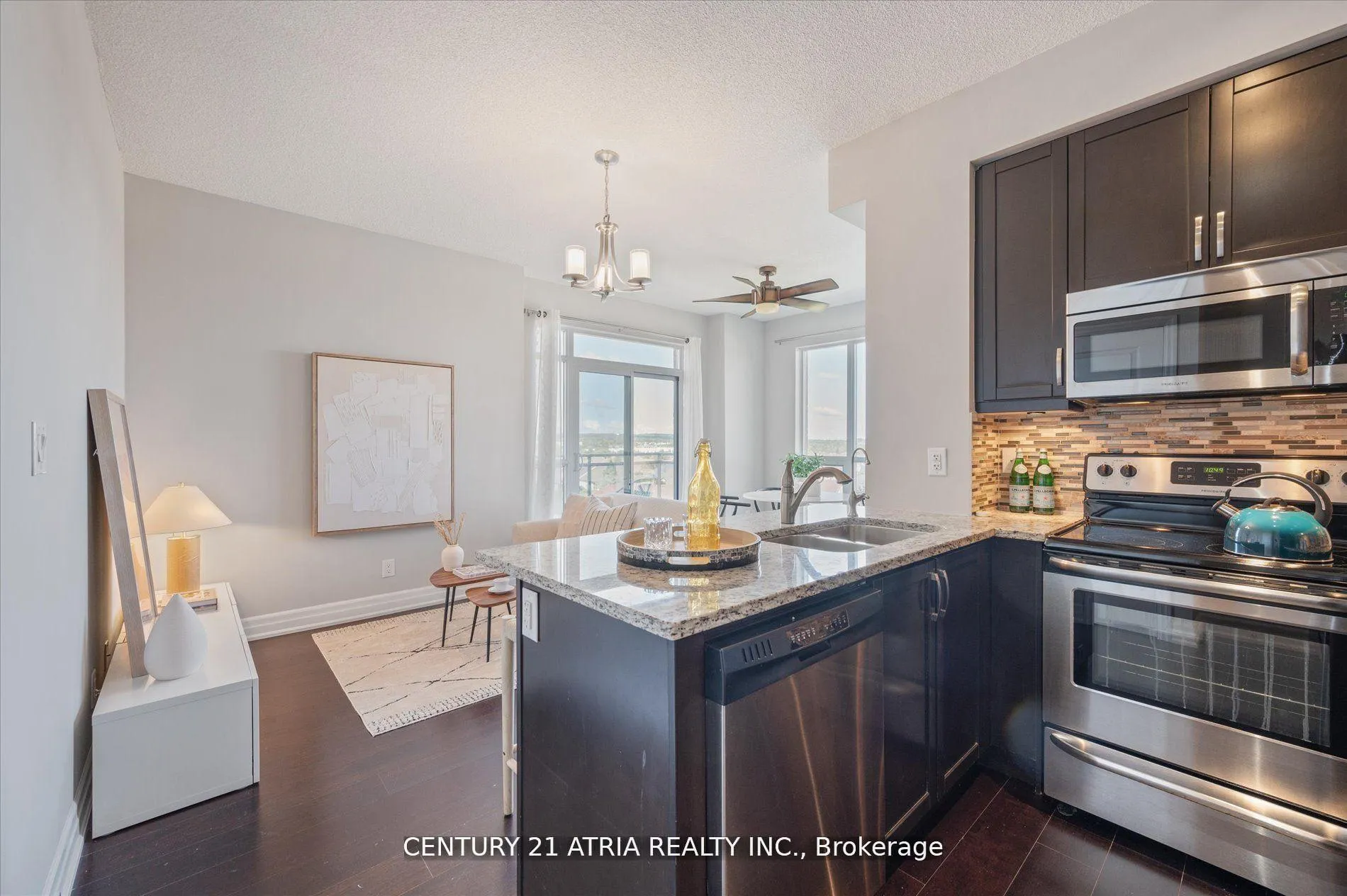 Photo 13 of Unit 423, 111 Civic Square Gate, Aurora, Bayview Wellington — HOMEH