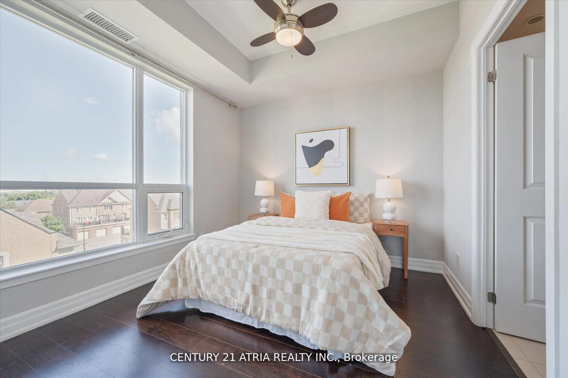 Photo 14 of Unit 423, 111 Civic Square Gate, Aurora, Bayview Wellington — HOMEH