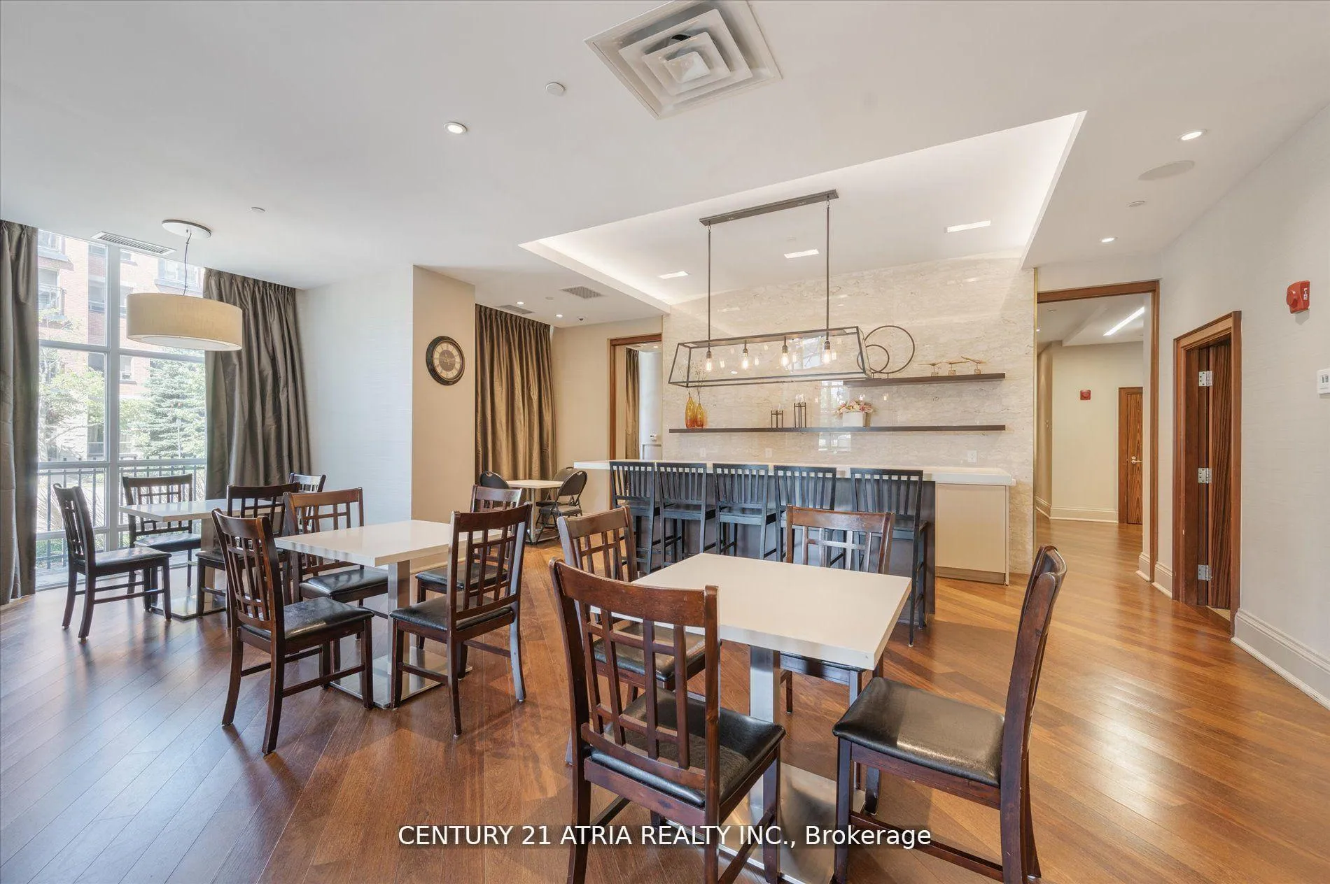 Photo 23 of Unit 423, 111 Civic Square Gate, Aurora, Bayview Wellington — HOMEH