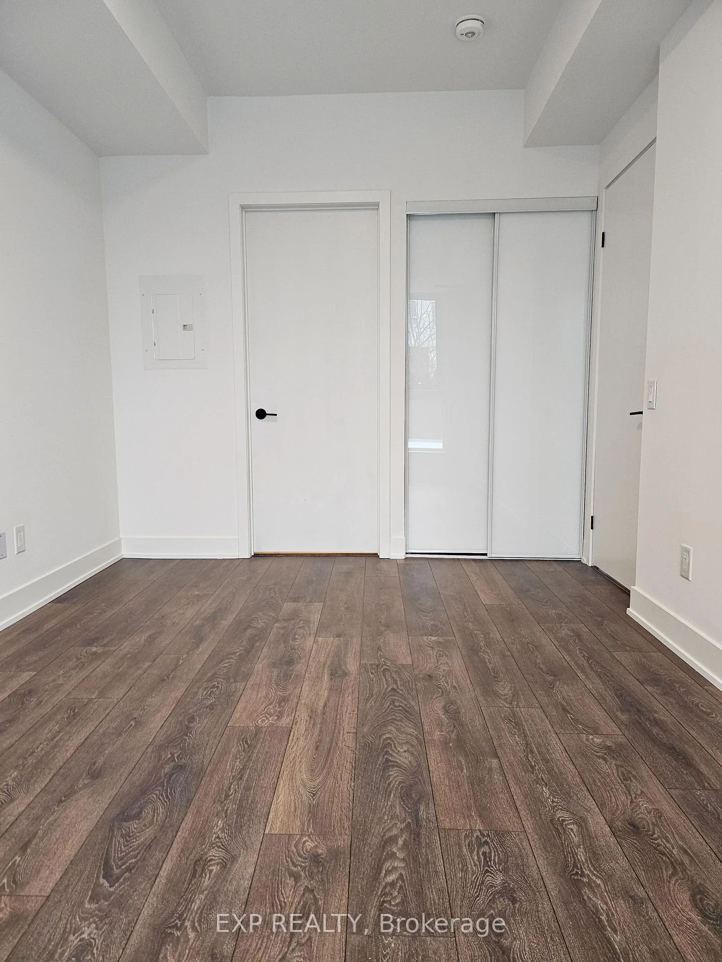 Photo 4 of Unit 209, 1285 Queen Street E, Toronto, Greenwood-Coxwell — HOMEH