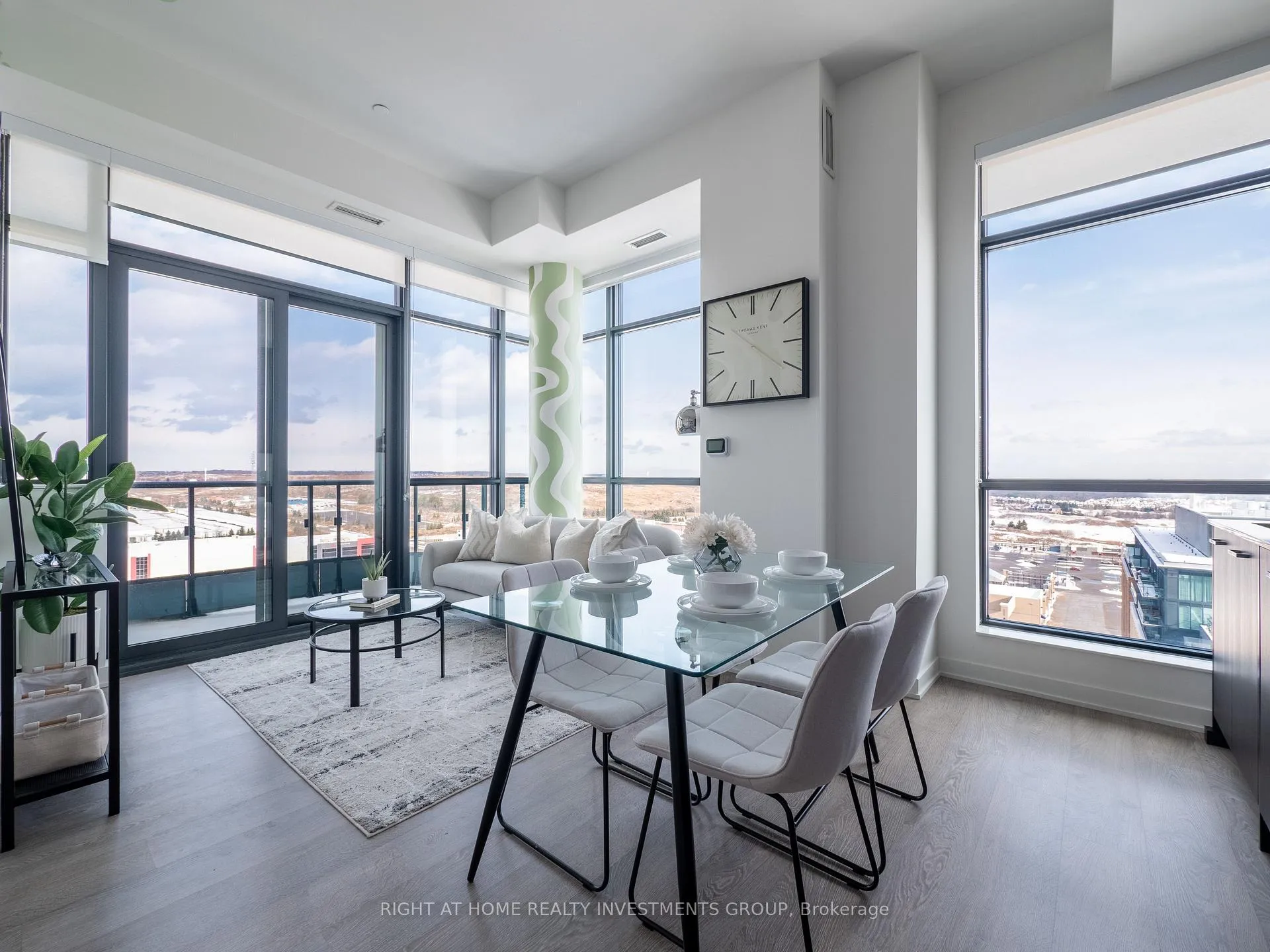 Photo 1 of Unit PH04, 120 Eagle Rock Way, Vaughan, Rural Vaughan — HOMEH