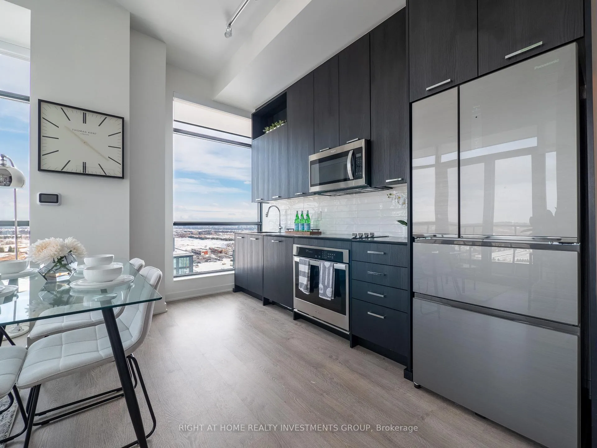 Photo 7 of Unit PH04, 120 Eagle Rock Way, Vaughan, Rural Vaughan — HOMEH