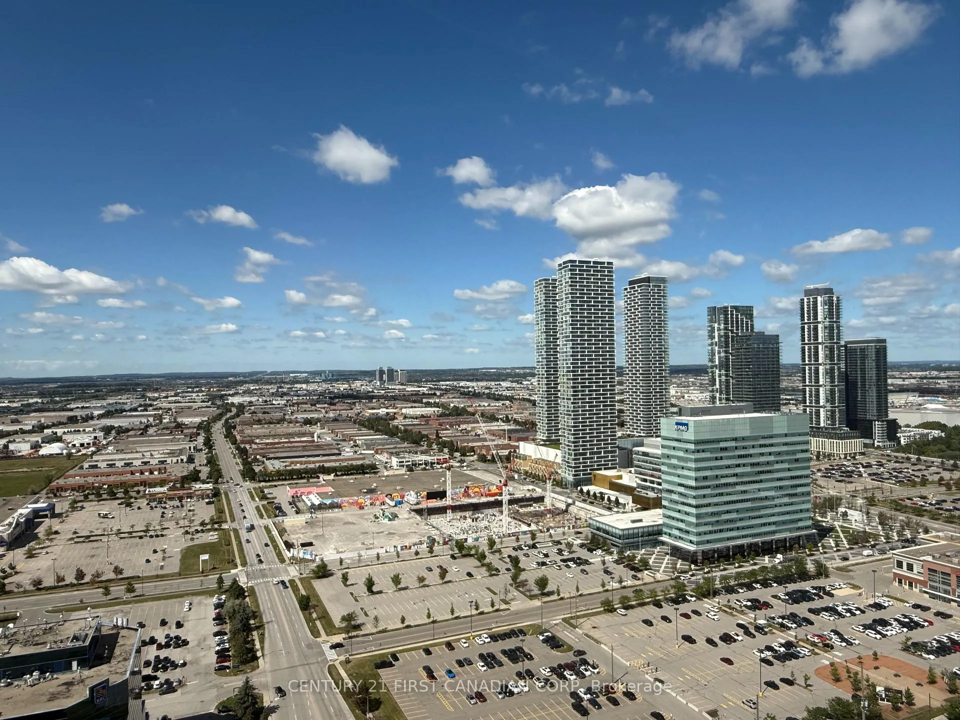Photo 16 of Unit D-3705, 28 Interchange Way, Vaughan, Vaughan Corporate Centre — HOMEH