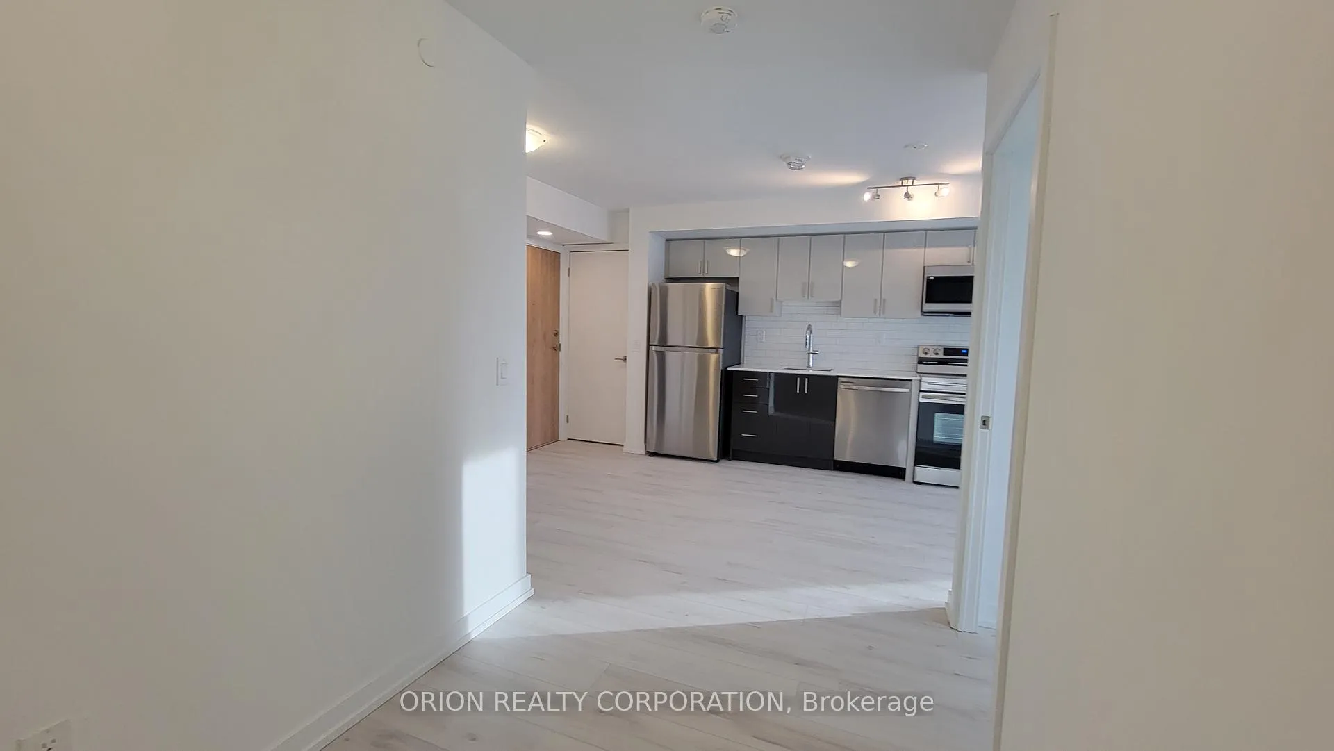 Photo 5 of Unit 1501, 1435 Celebration Drive, Pickering, Bay Ridges — HOMEH