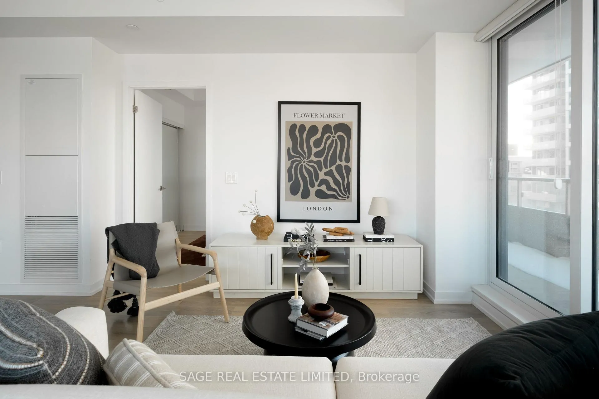 Photo 4 of Unit 805W, 225 Sumach Street, Toronto, Regent Park — HOMEH
