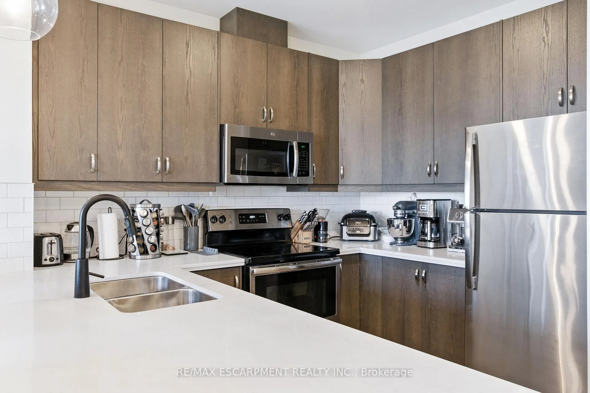 Photo 9 of Unit 523, 118 King Street E, Hamilton, Beasley — HOMEH