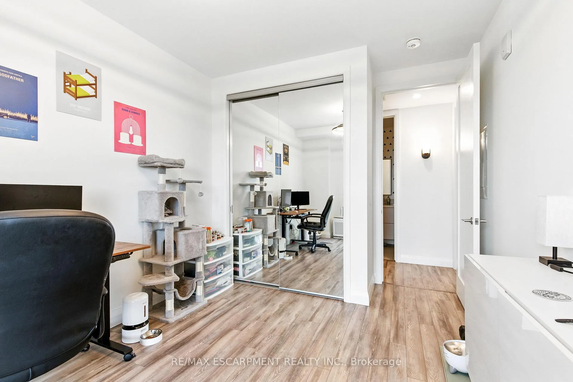 Photo 21 of Unit 523, 118 King Street E, Hamilton, Beasley — HOMEH
