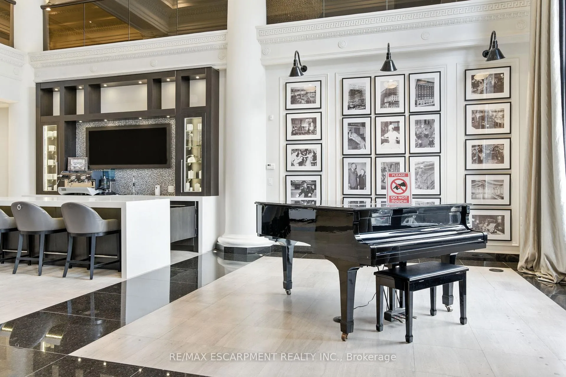 Photo 42 of Unit 523, 118 King Street E, Hamilton, Beasley — HOMEH