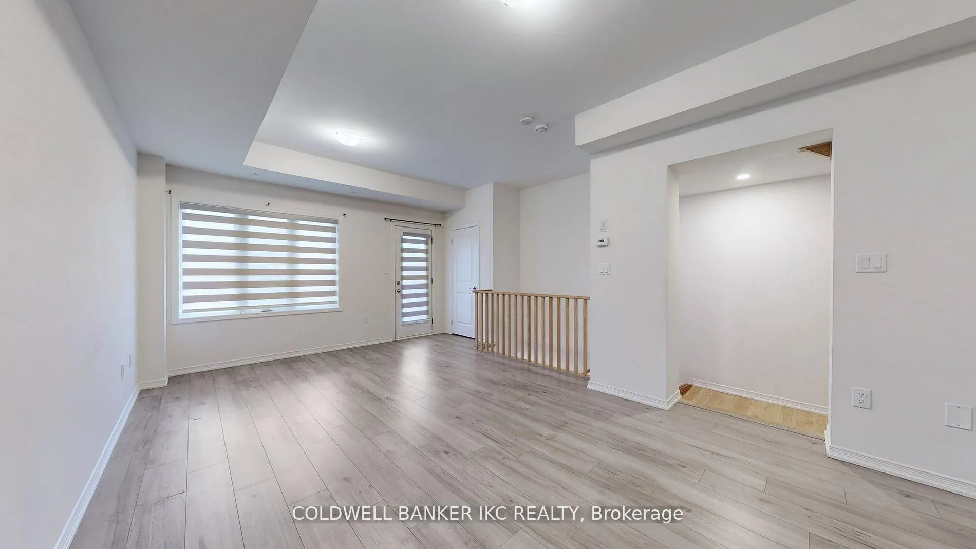 Photo 5 of 267 Danzatore Path, Oshawa, Windfields — HOMEH