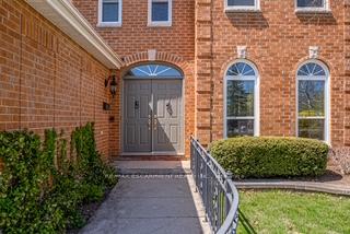 Photo 2 of 2198 Charnwood Drive, Burlington, Headon — HOMEH