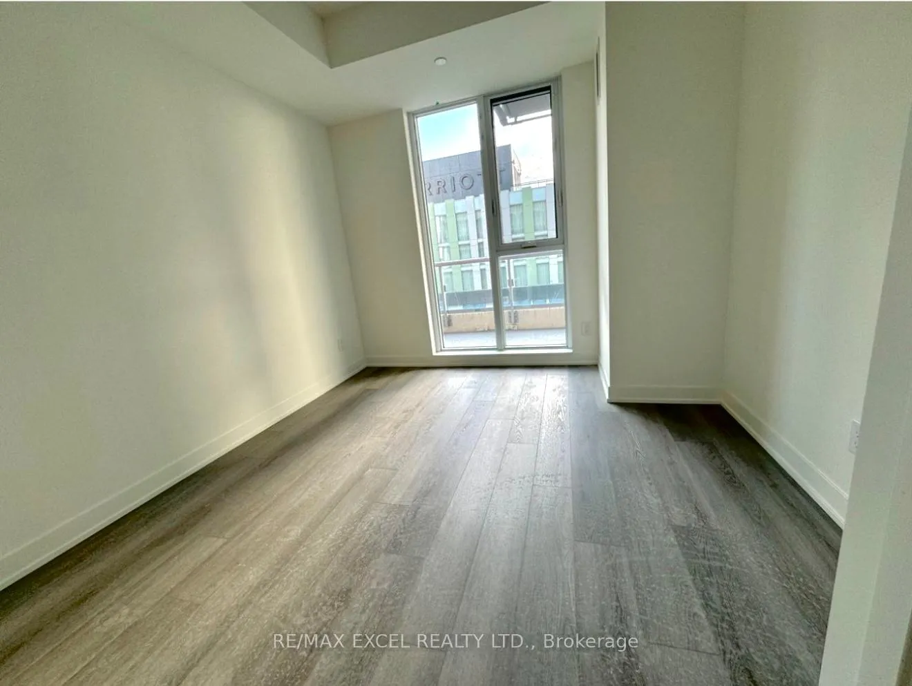 Photo 2 of Unit 814, 8119 Birchmount Road, Markham, Unionville — HOMEH